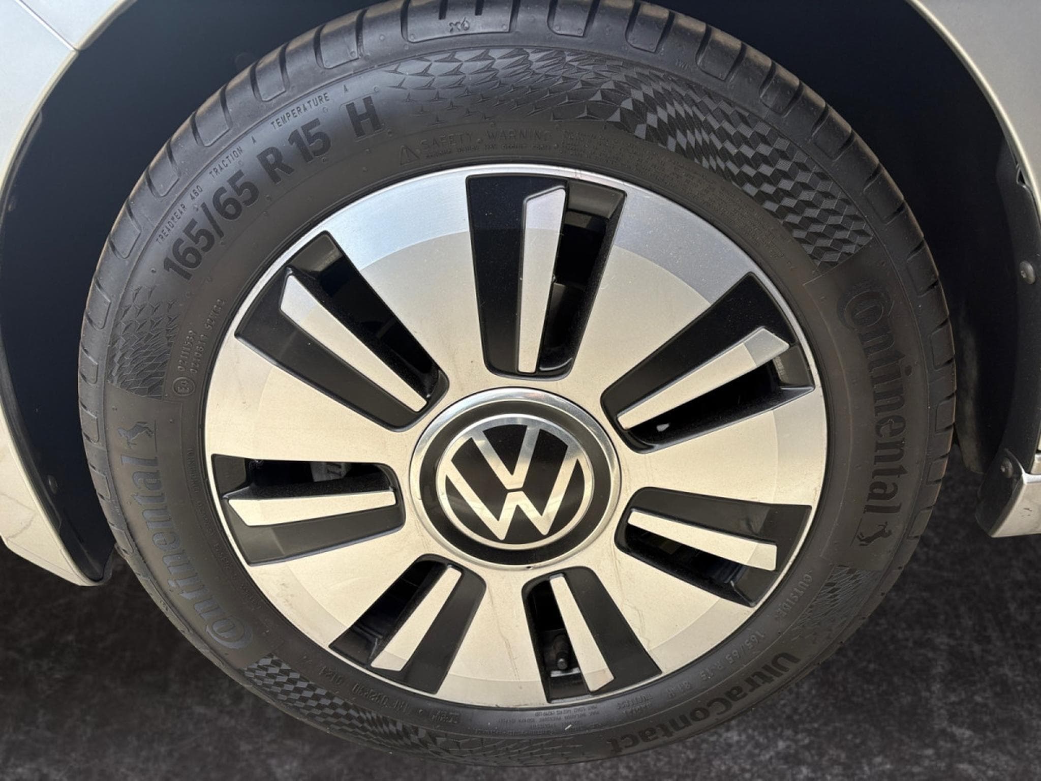 VW UP Up! Move (2022) - Photo 4