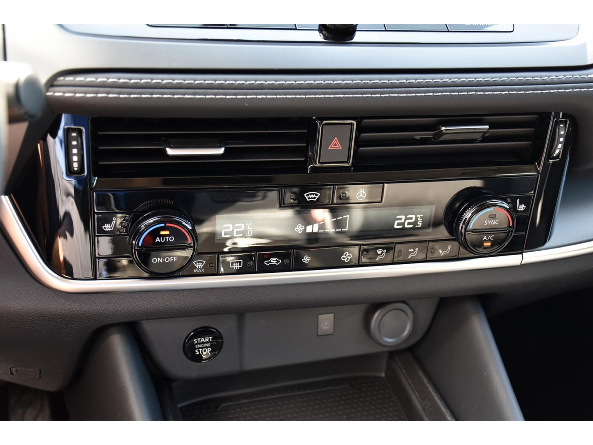 Nissan Qashqai 1.3 DIG-T MHEV N-Connecta Xtronic COLD PACK NEUF (2026) - Photo 18