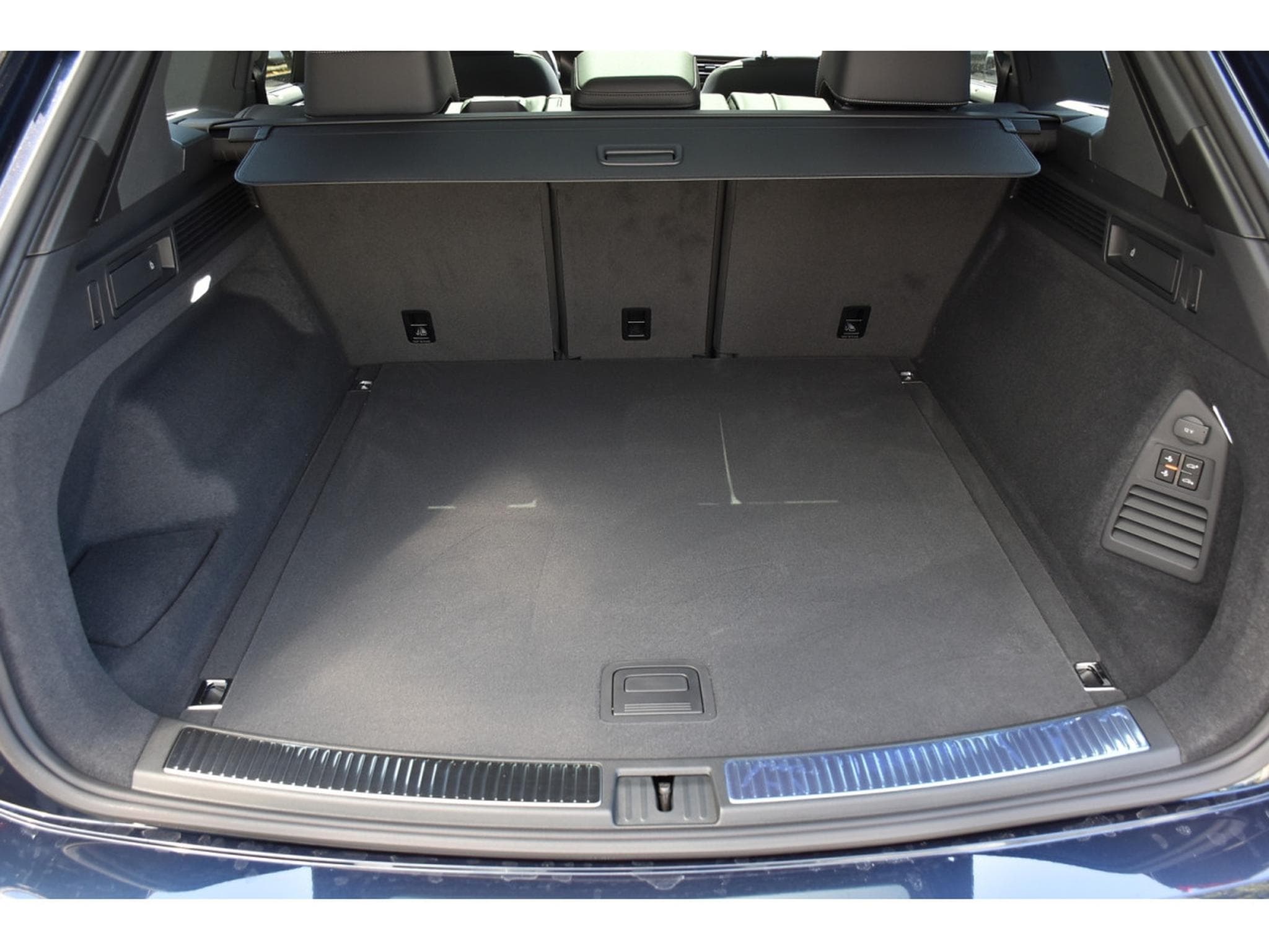 VW Touareg 3.0 TDI 4Motion R-Line Tip. SUSP PNEU PANO CUIR MEMO CHFF AD (2026) - Photo 24