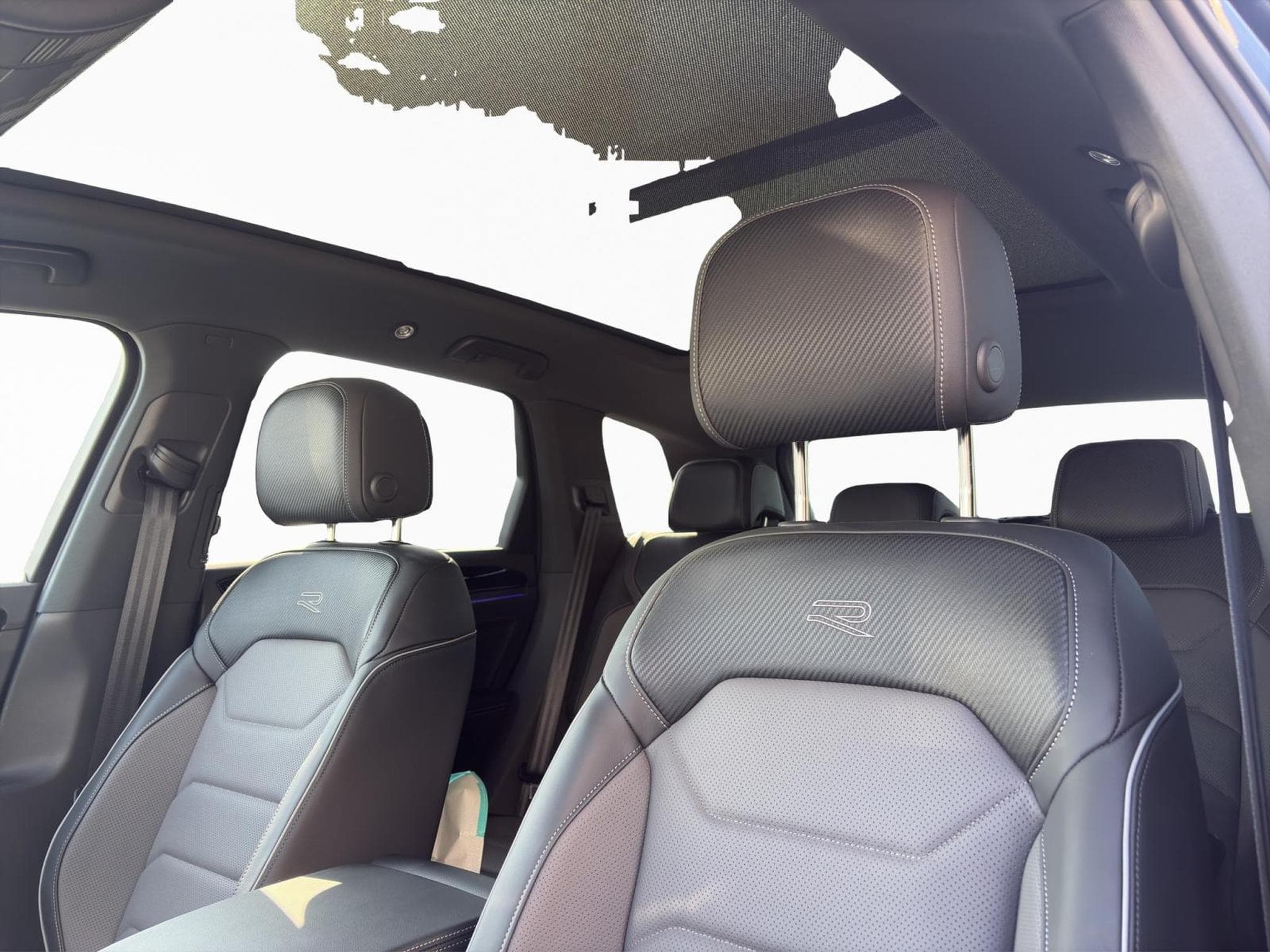 VW Touareg R-Line (2026) - Photo 9