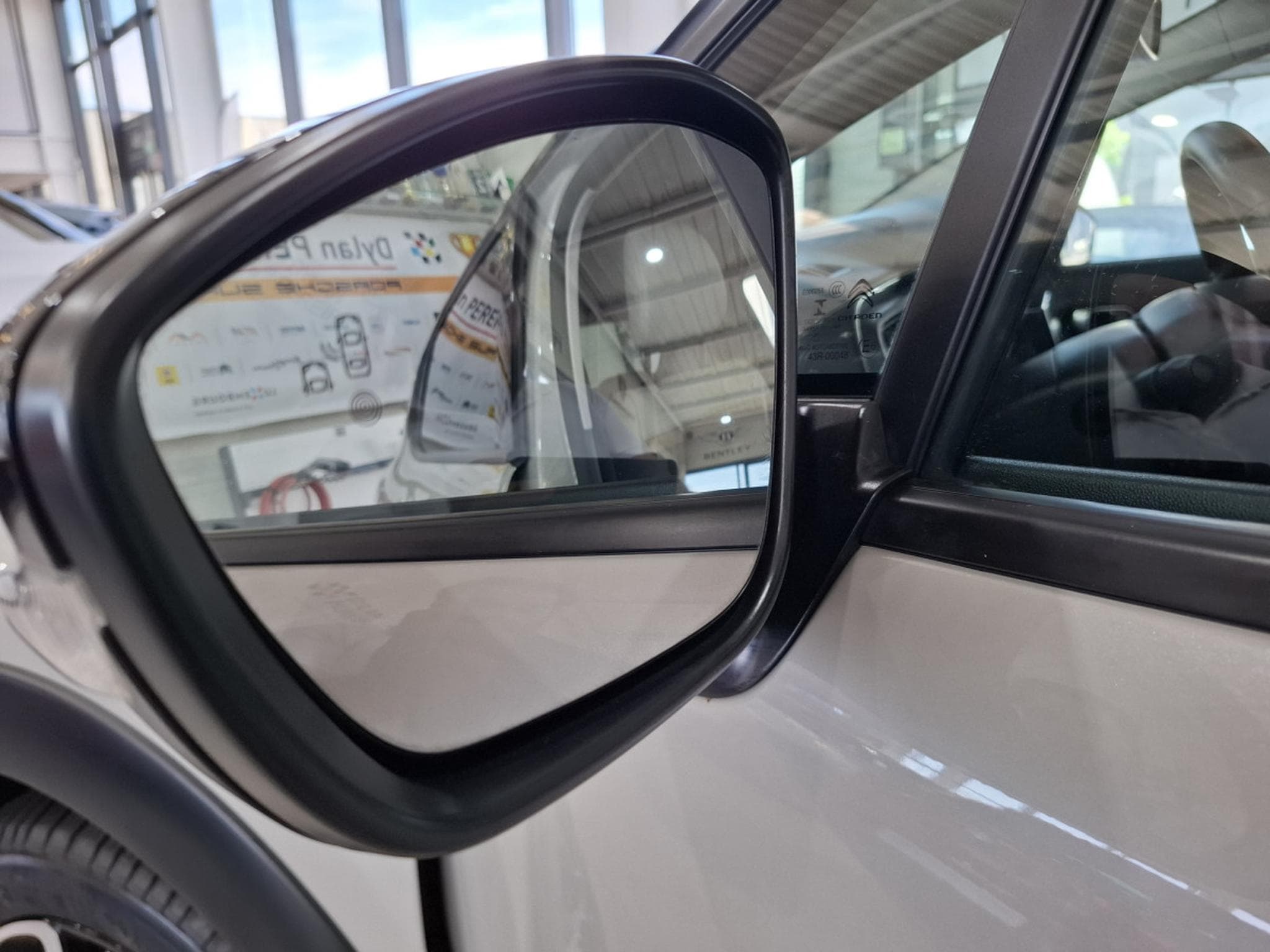 Citroën C3 SHINEPACK 110 B.AUTO, NAVI, CUIR, CARPLAY,LED, CAMERA, 1HAND (2021) - Photo 10
