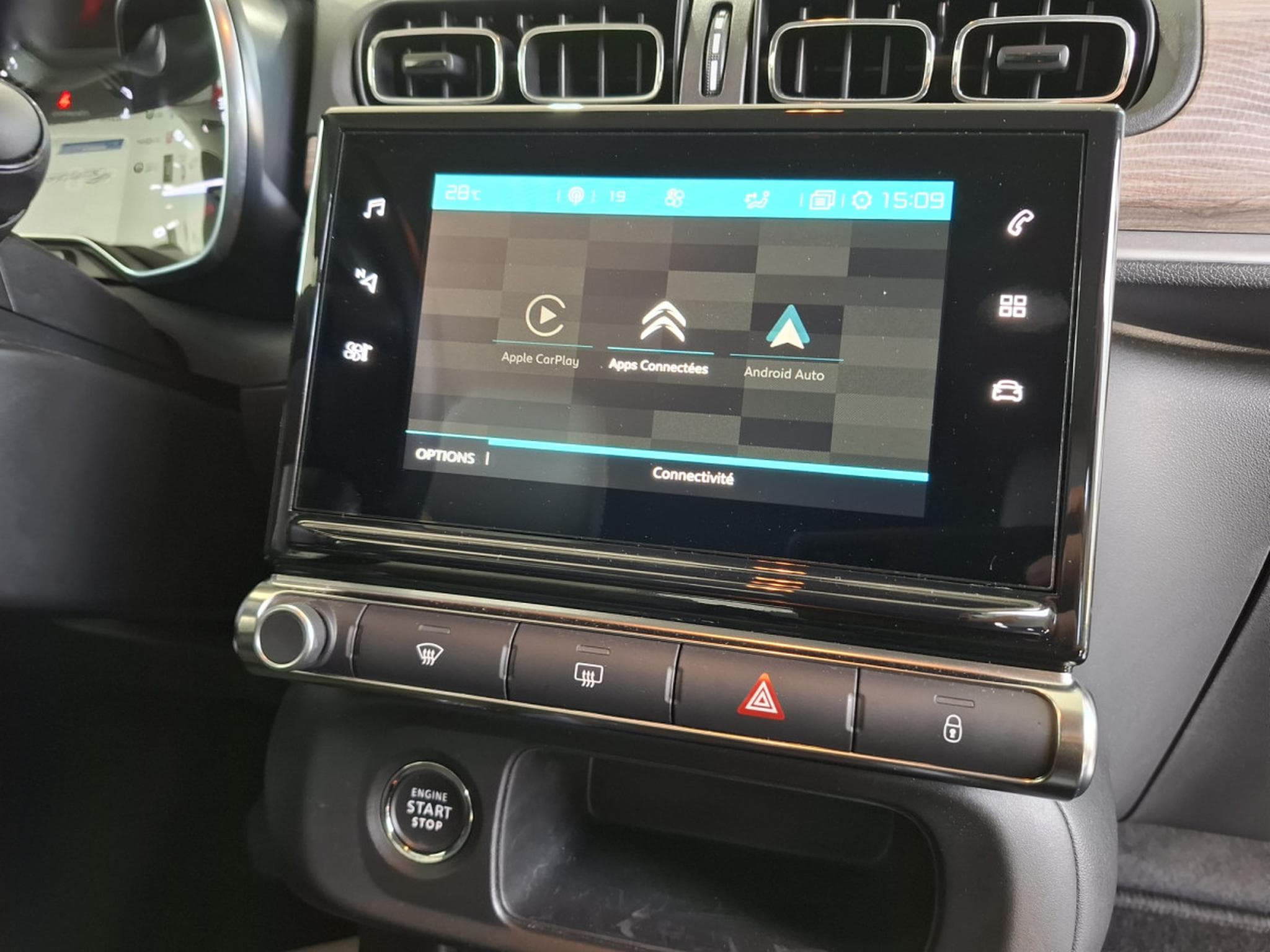 Citroën C3 SHINEPACK 110 B.AUTO, NAVI, CUIR, CARPLAY,LED, CAMERA, 1HAND (2021) - Photo 12