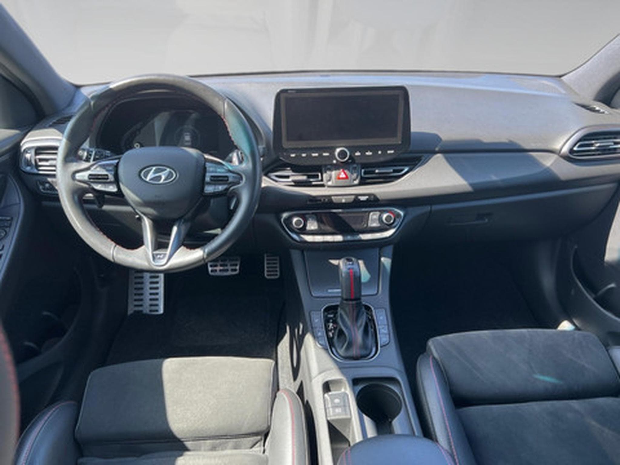 Hyundai i30 5D 1.5 T-GDi 118kW Sky N-Line DCT (2022) - Photo 10