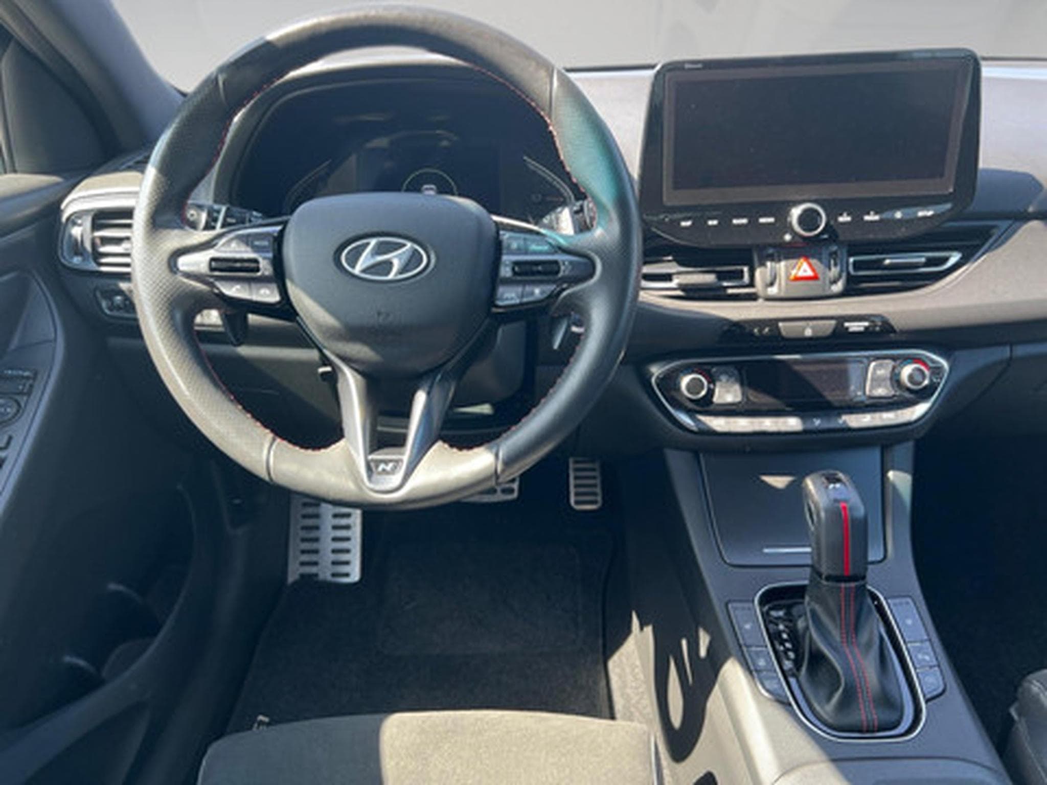 Hyundai i30 5D 1.5 T-GDi 118kW Sky N-Line DCT (2022) - Photo 11