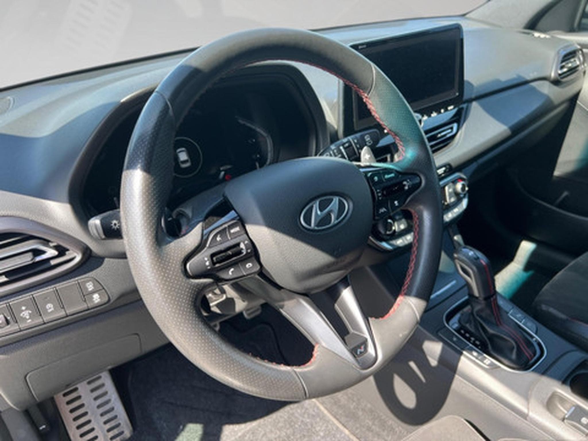 Hyundai i30 5D 1.5 T-GDi 118kW Sky N-Line DCT (2022) - Photo 8