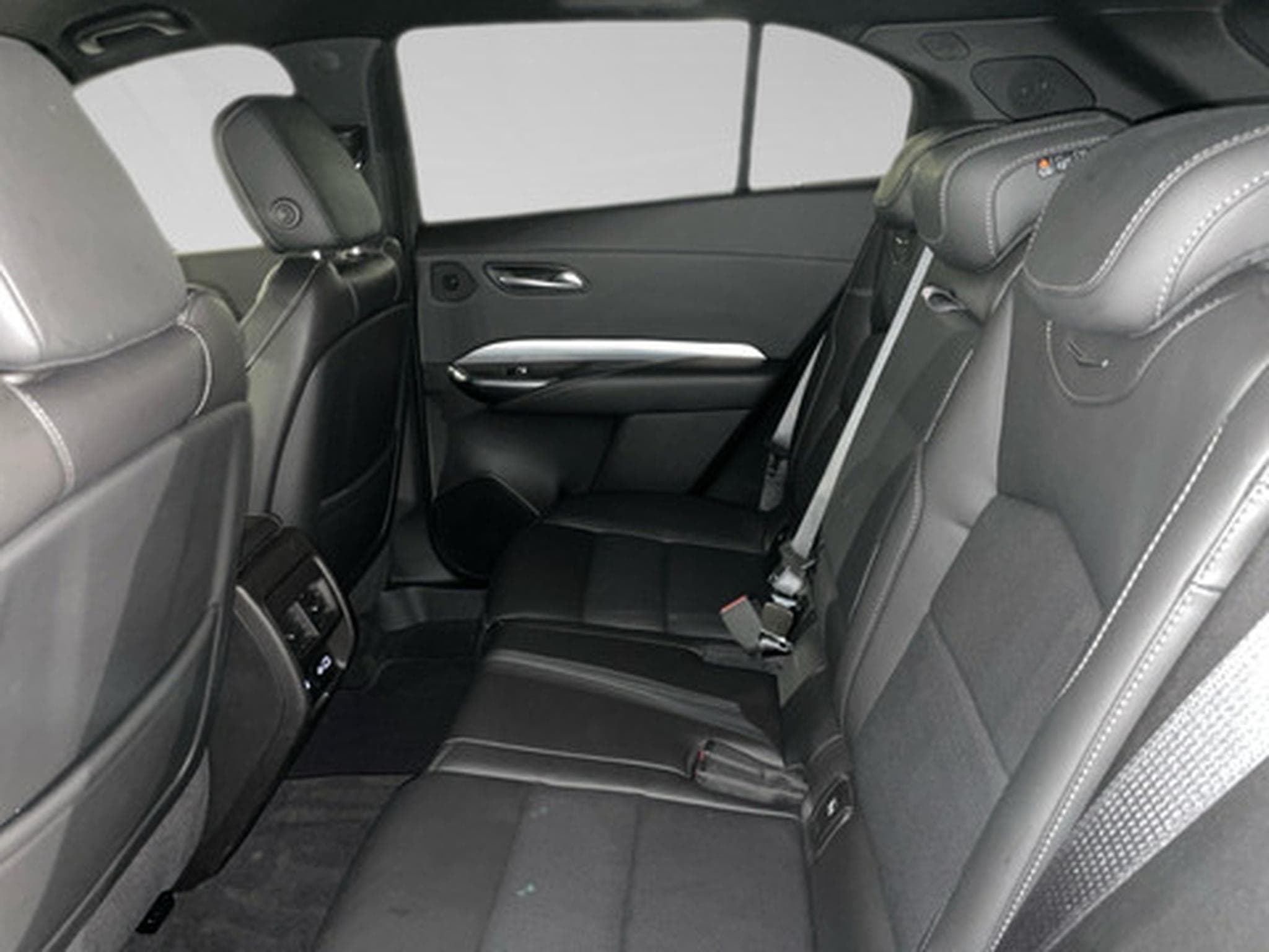 Cadillac XT4 2.0 350D Premium Luxury Auto. (2023) - Photo 11