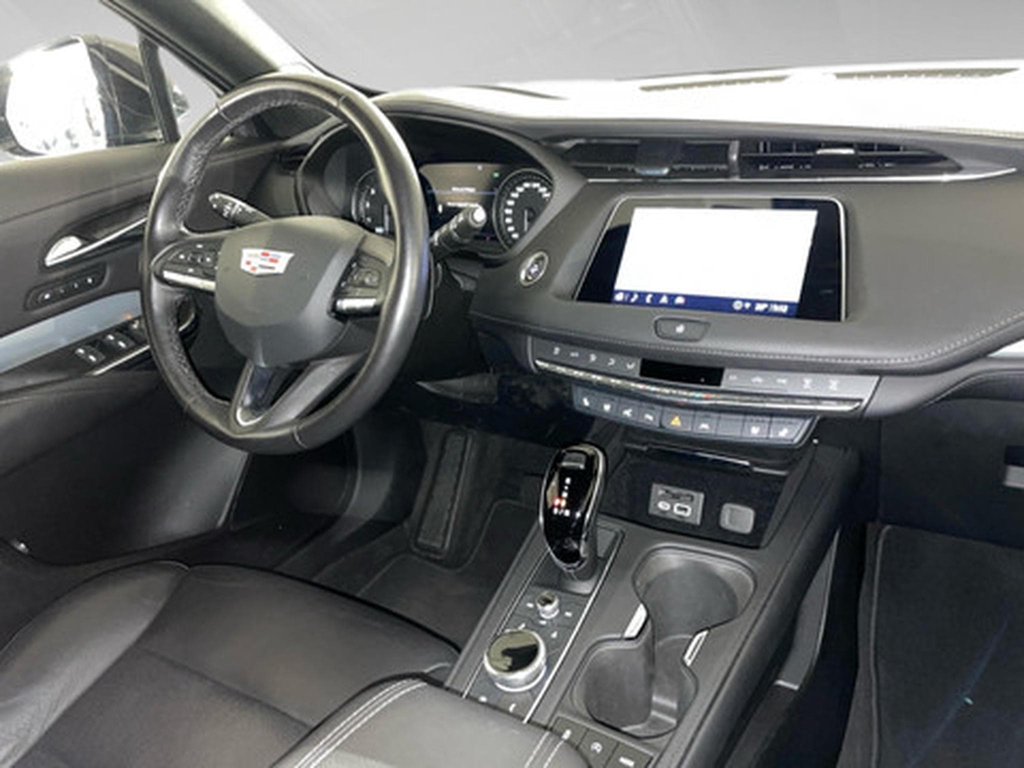 Cadillac XT4 2.0 350D Premium Luxury Auto. (2023) - Photo 6