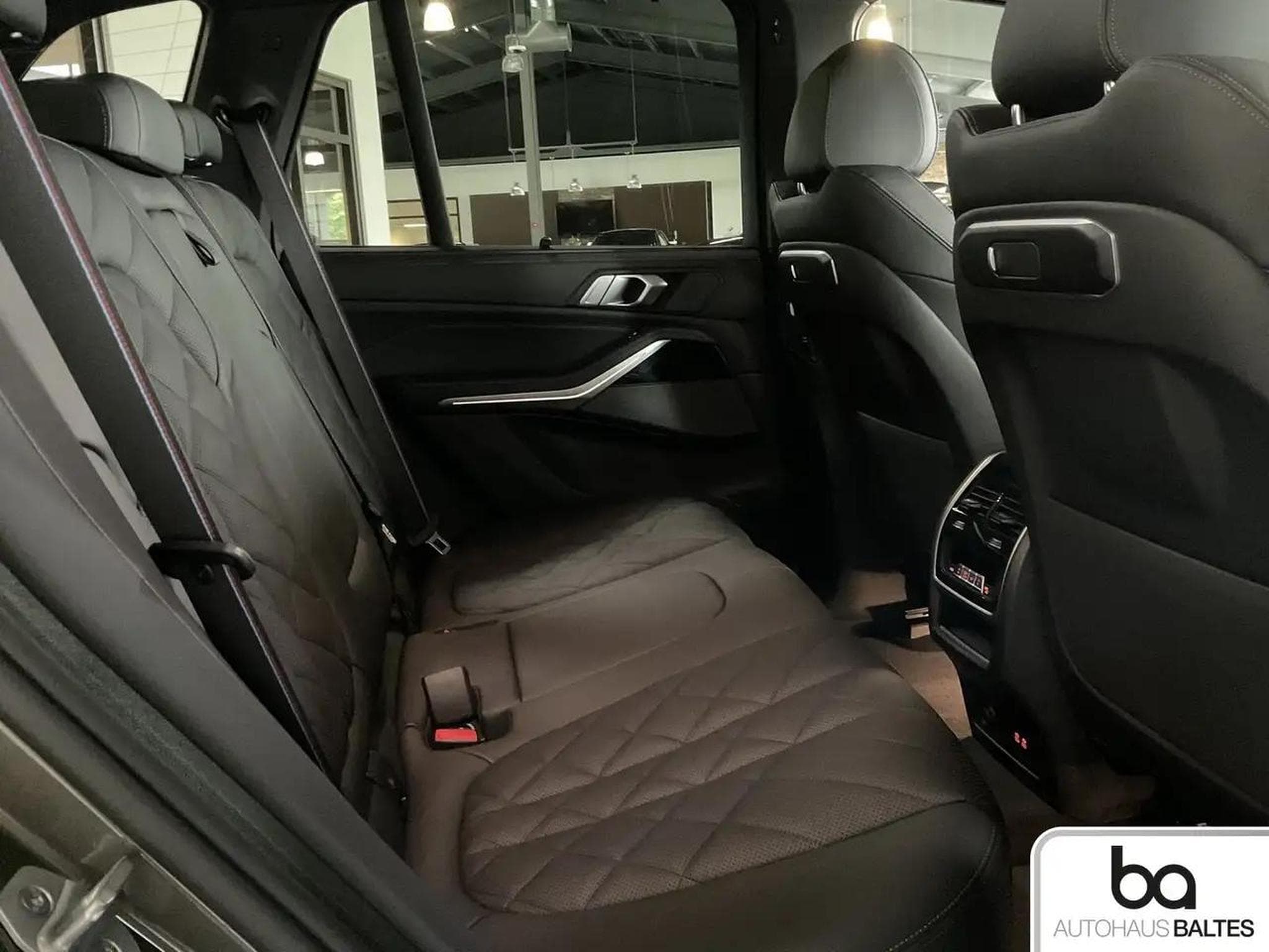 BMW X5 (2025) - Photo 8