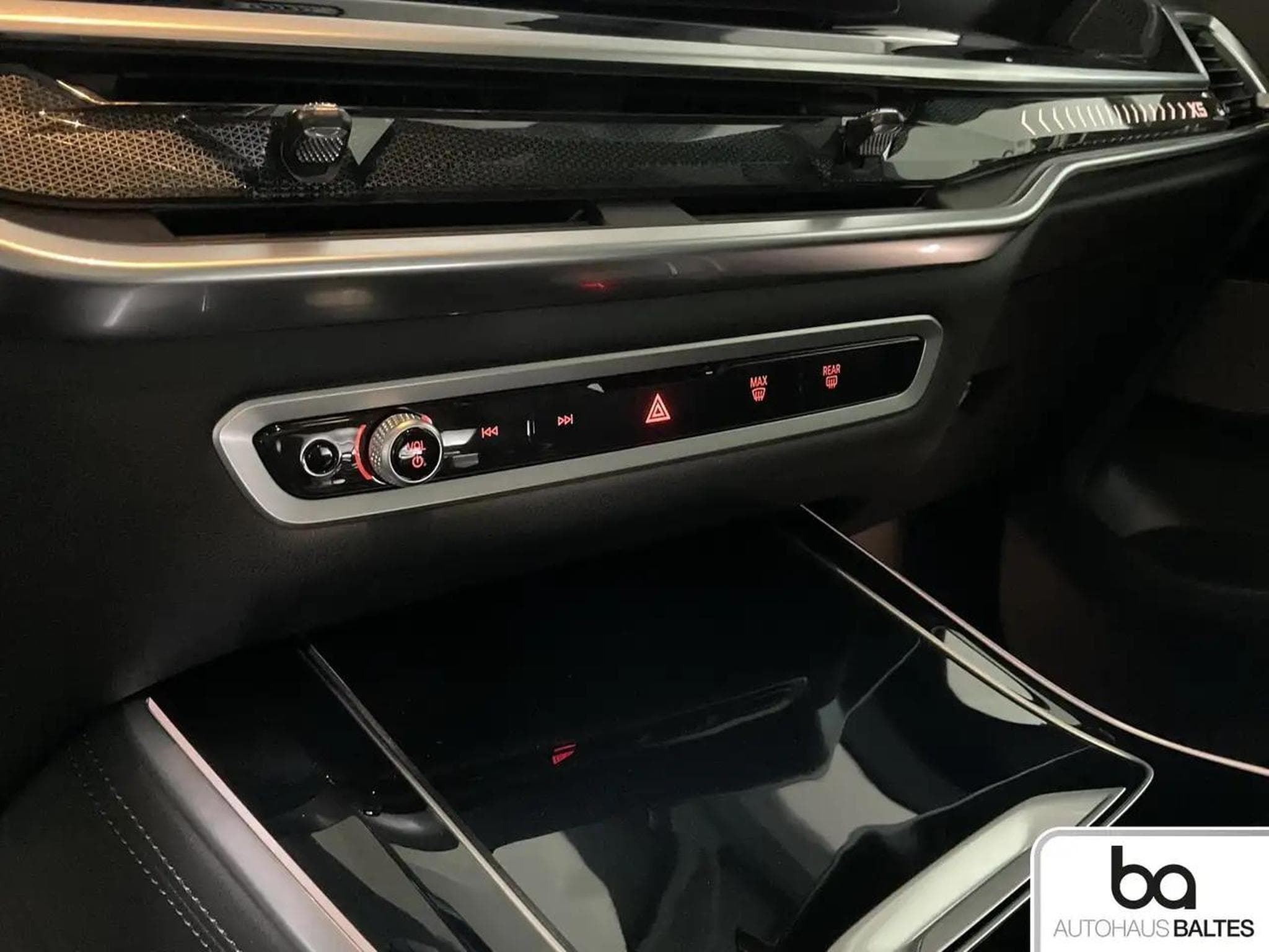 BMW X5 (2025) - Photo 9