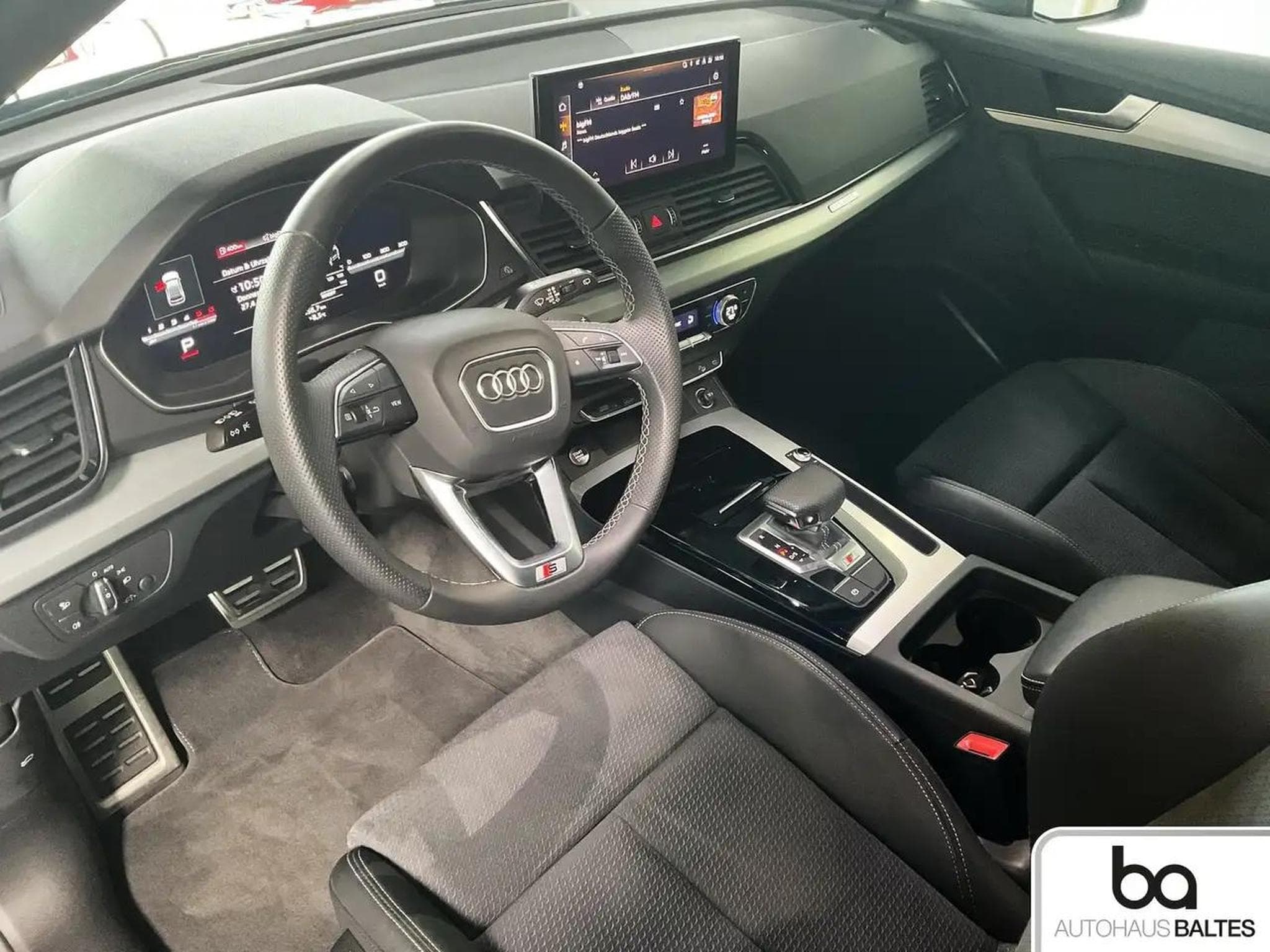 Audi SQ5 (2023) - Photo 10
