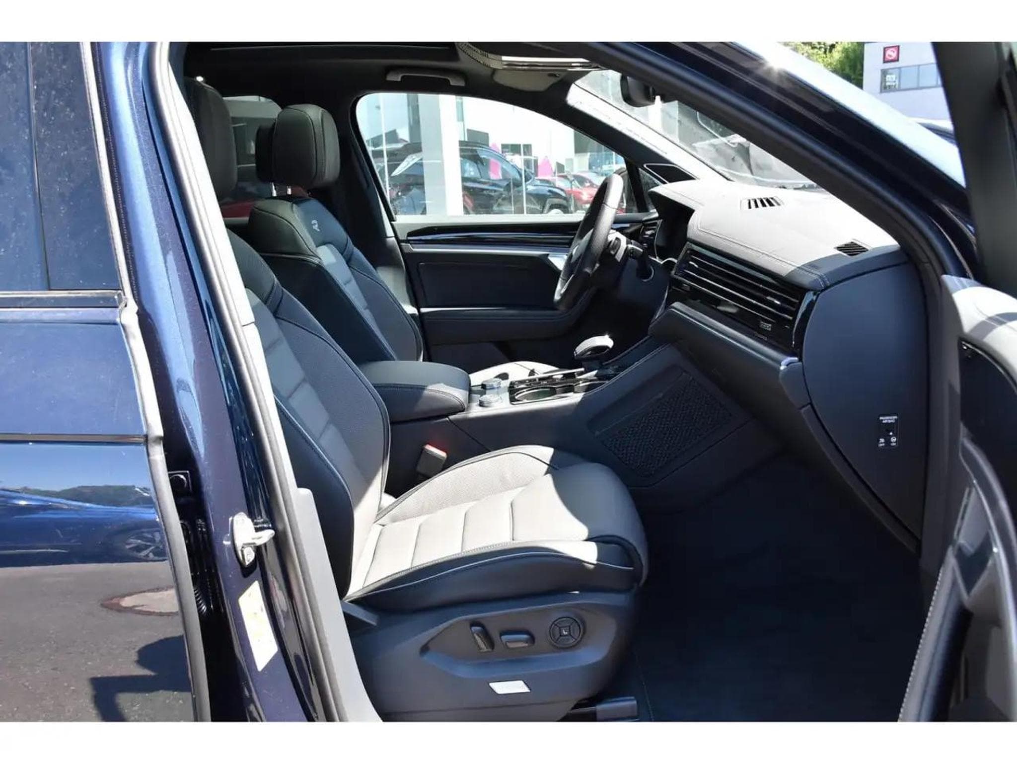 VW Touareg (2026) - Photo 7