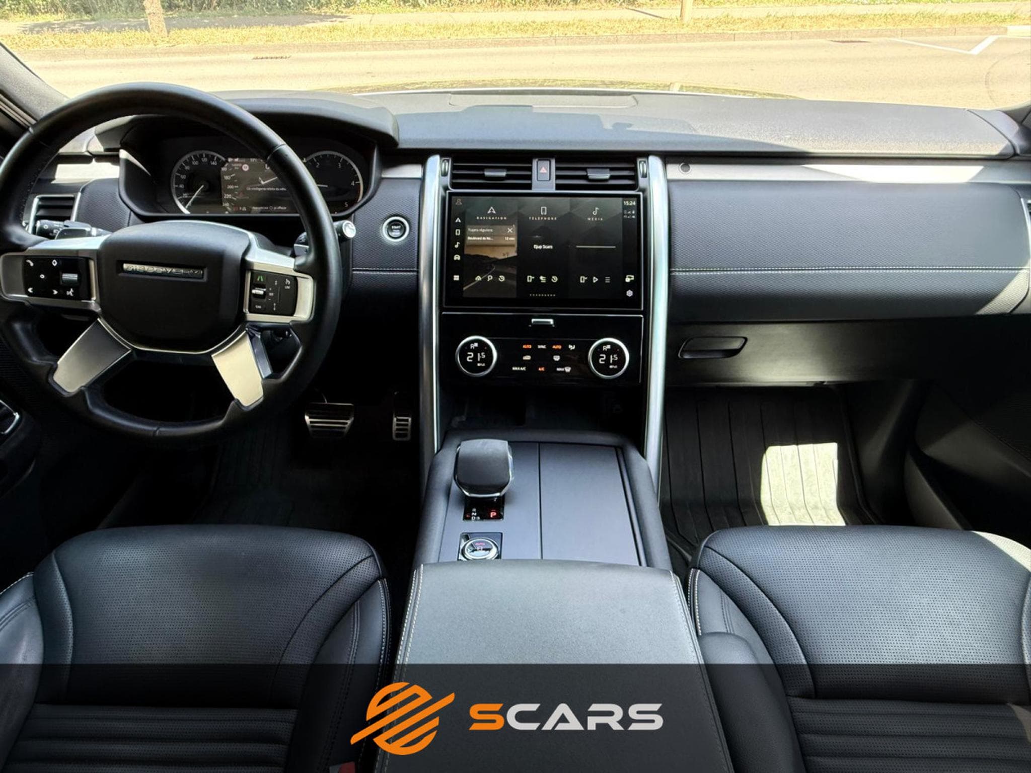 Land-Rover Discovery 3.0 TD6 250CV R-DYNAMIC (2022) - Photo 16