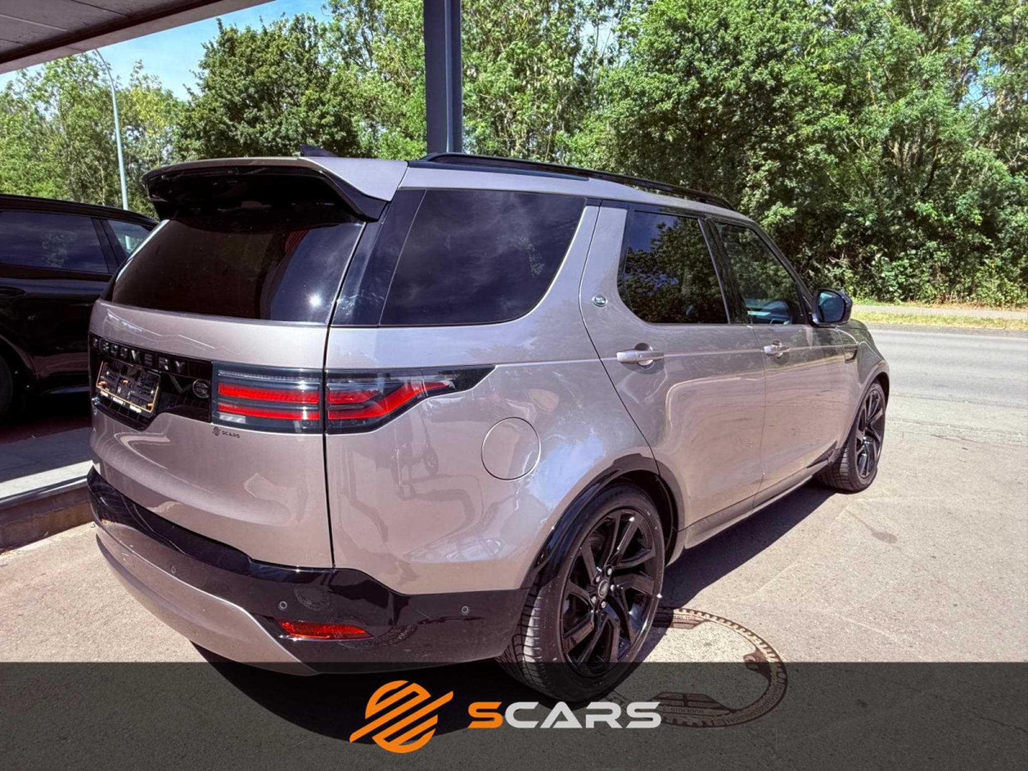 Land-Rover Discovery 3.0 TD6 250CV R-DYNAMIC (2022) - Photo 4