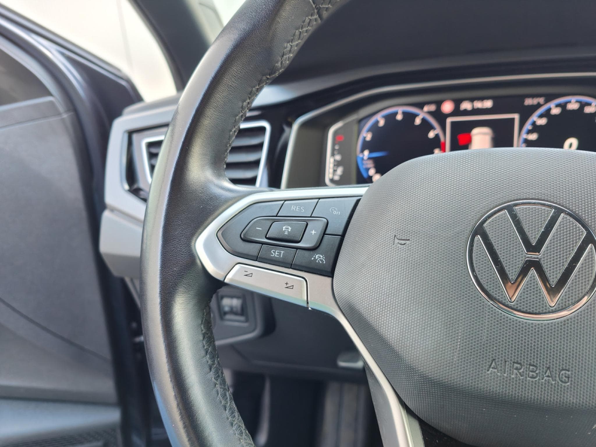 VW Taigo 1.0 TSI R-LINE CARPLAY GPS CAMERA BLUETOOTH (2022) - Photo 19
