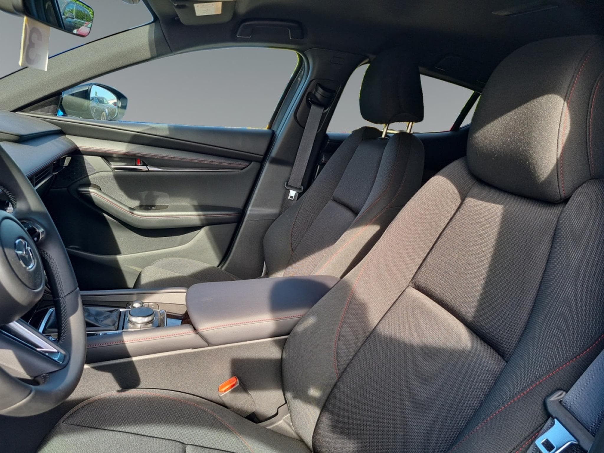 Mazda #3 2.0L e-Skyactiv X 186 hp 6AT Homura (2026) - Photo 9