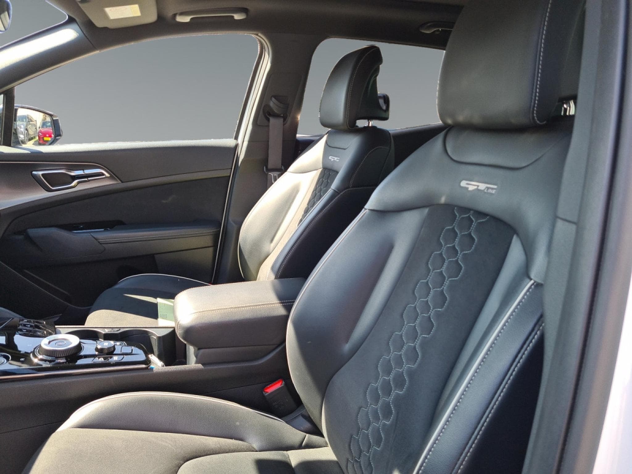 Kia Sportage GT Line HEV (2022) - Photo 10