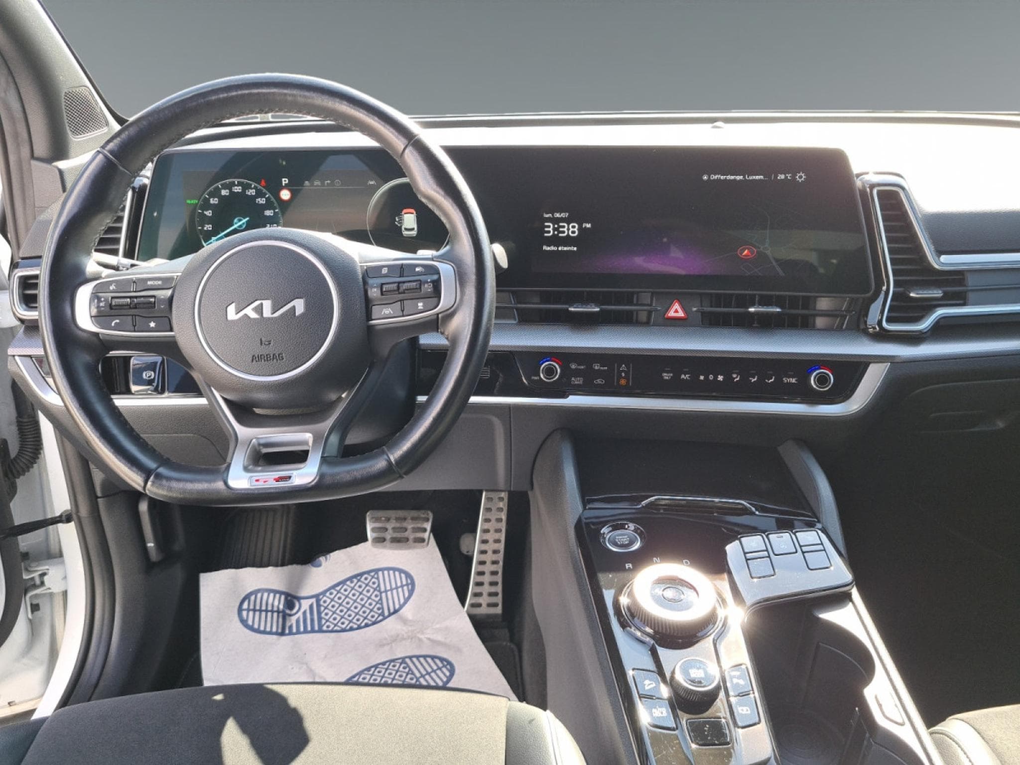 Kia Sportage GT Line HEV (2022) - Photo 12