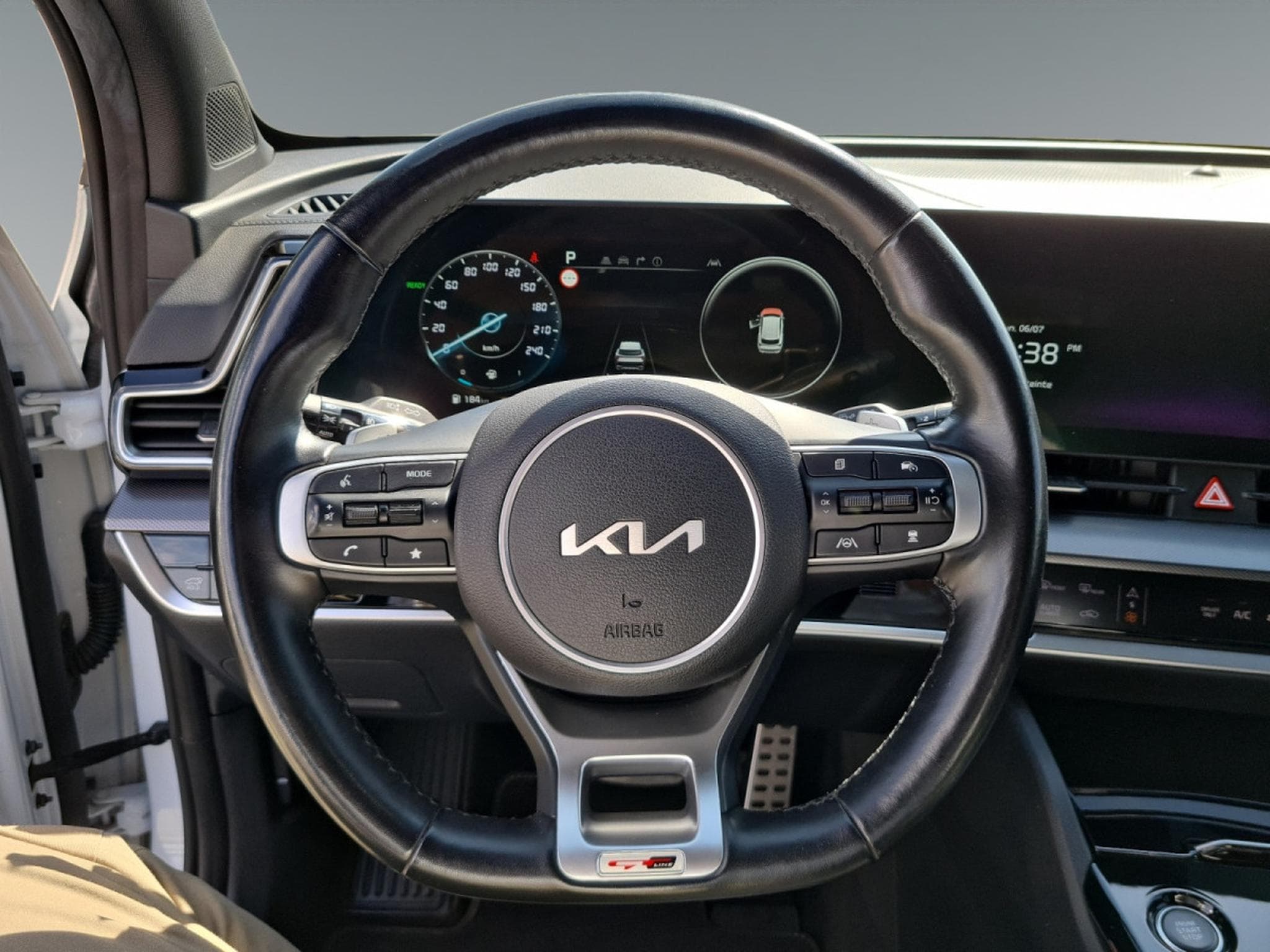 Kia Sportage GT Line HEV (2022) - Photo 13