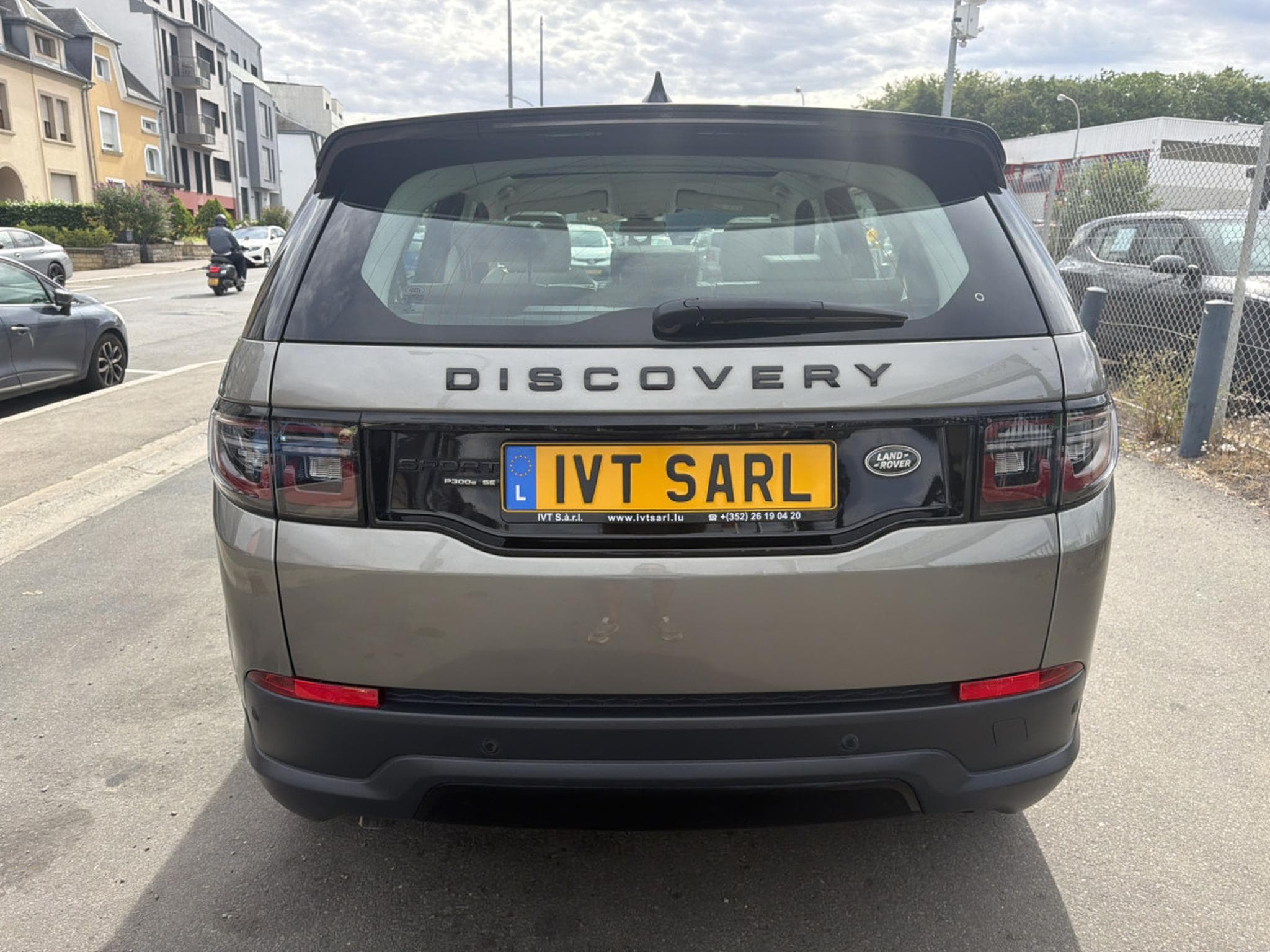 Land-Rover Discovery Sport P300e HYBRIDE SE AWD PHEV AUT. (2020) - Photo 6
