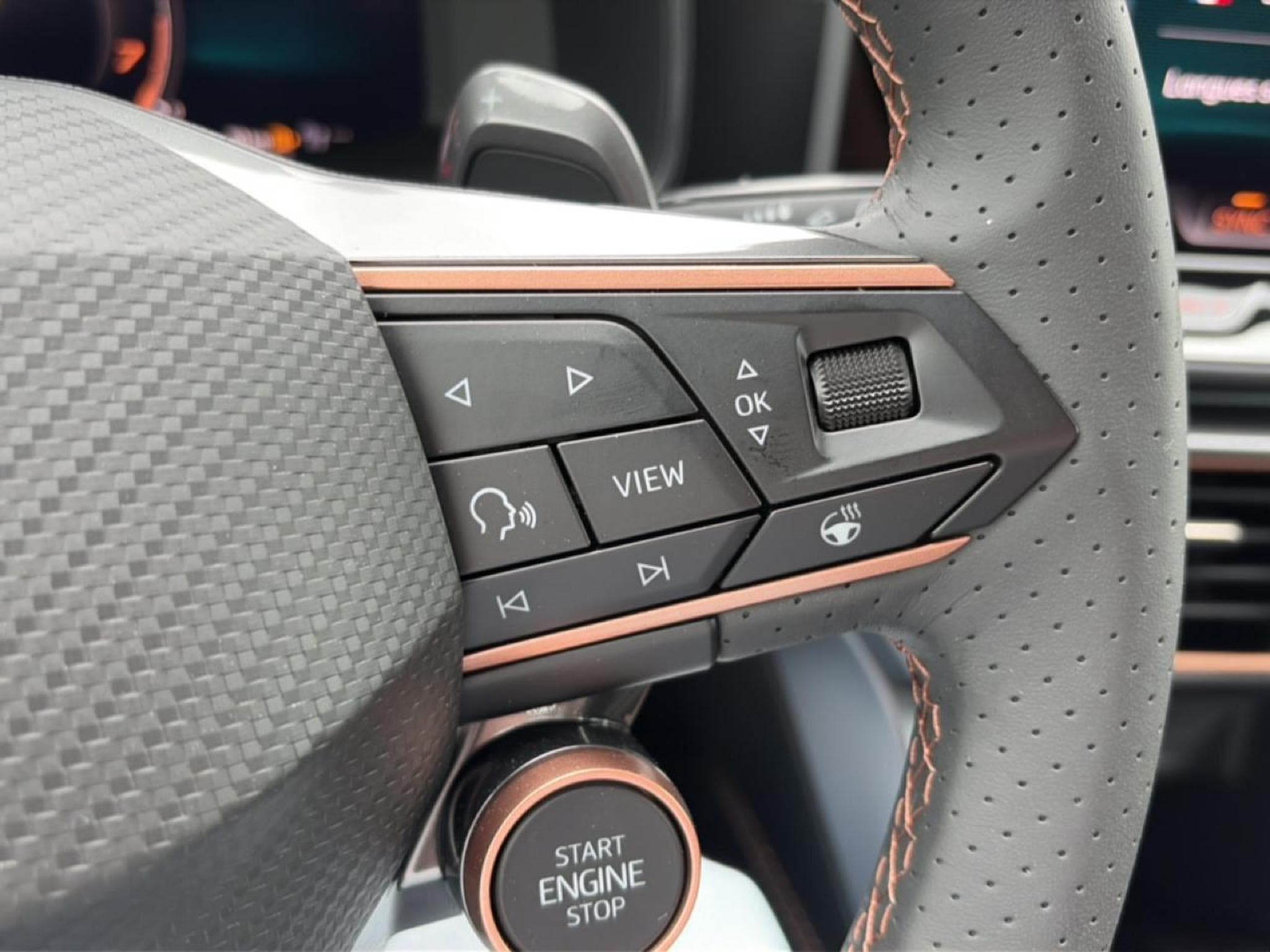 Cupra FORMENTOR 1.5 ETSI HYBRID 150 V DSG7 (2026) - Photo 16