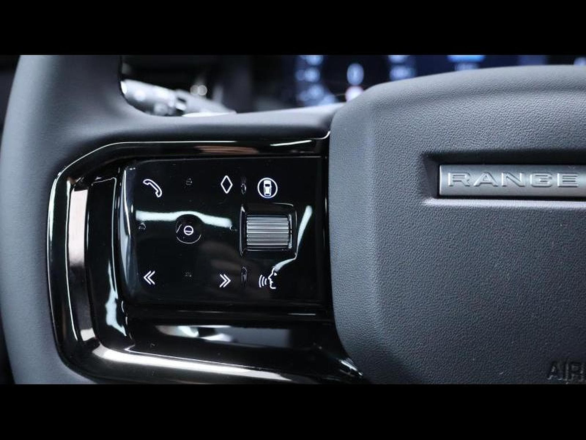 Land-Rover Range Rover Evoque P160 S FWD (2026) - Photo 17