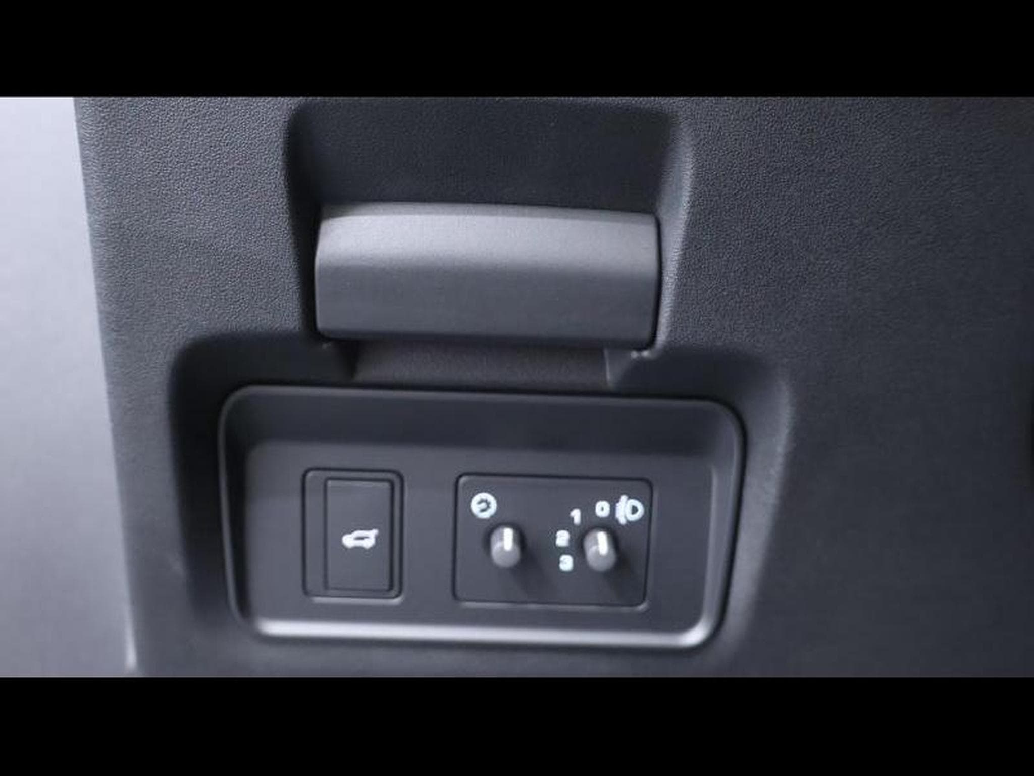 Land-Rover Range Rover Evoque P160 S FWD (2026) - Photo 26