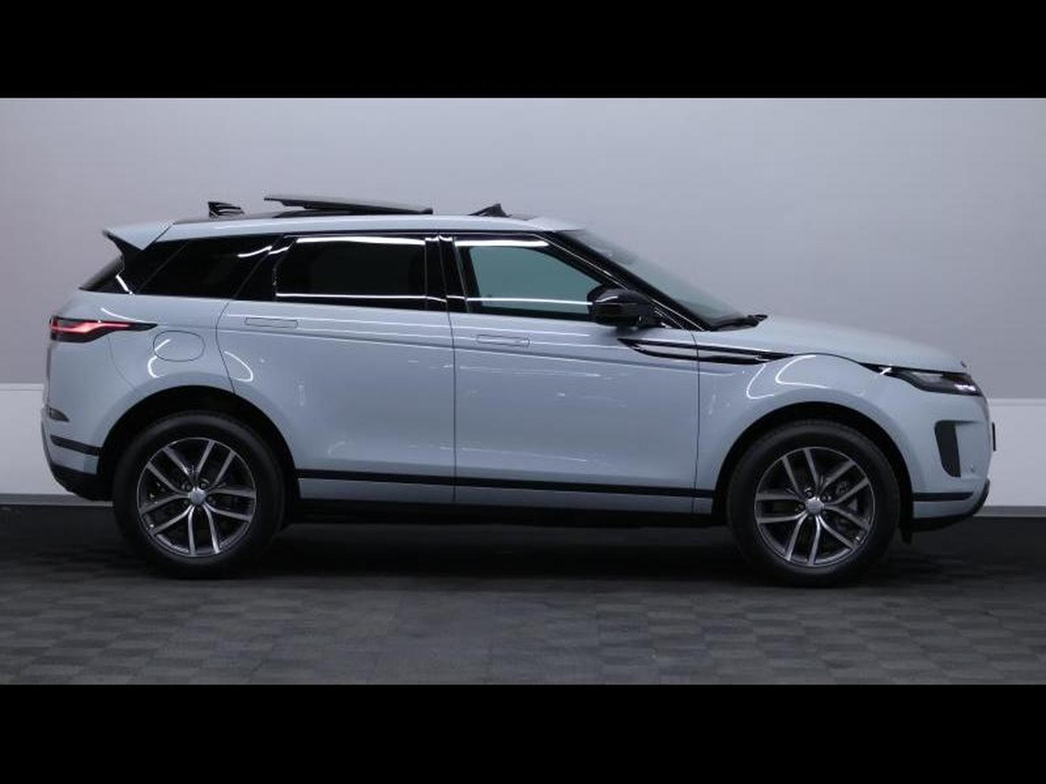 Land-Rover Range Rover Evoque P160 S FWD (2026) - Photo 4