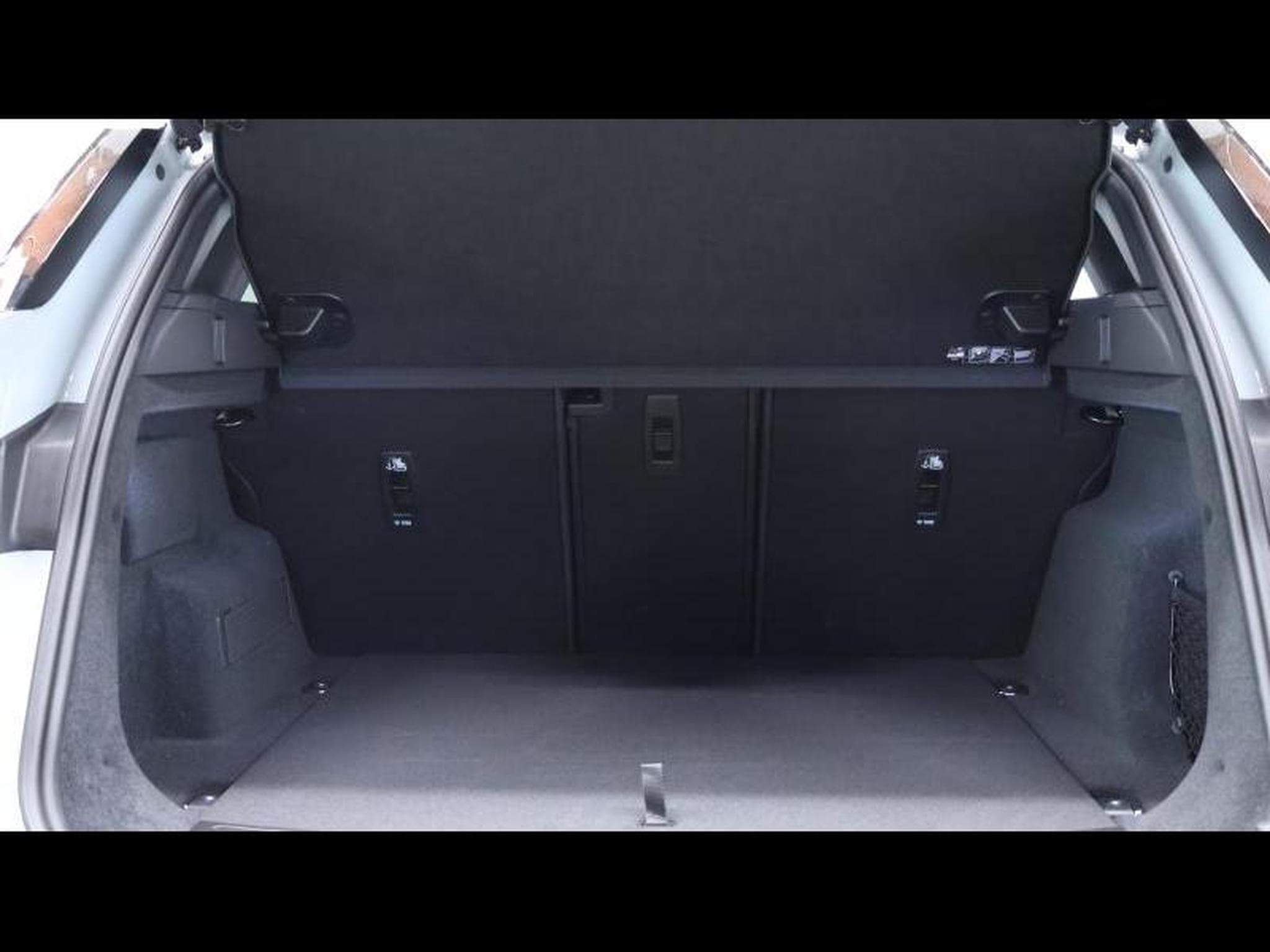 Land-Rover Range Rover Evoque P160 S FWD (2026) - Photo 7