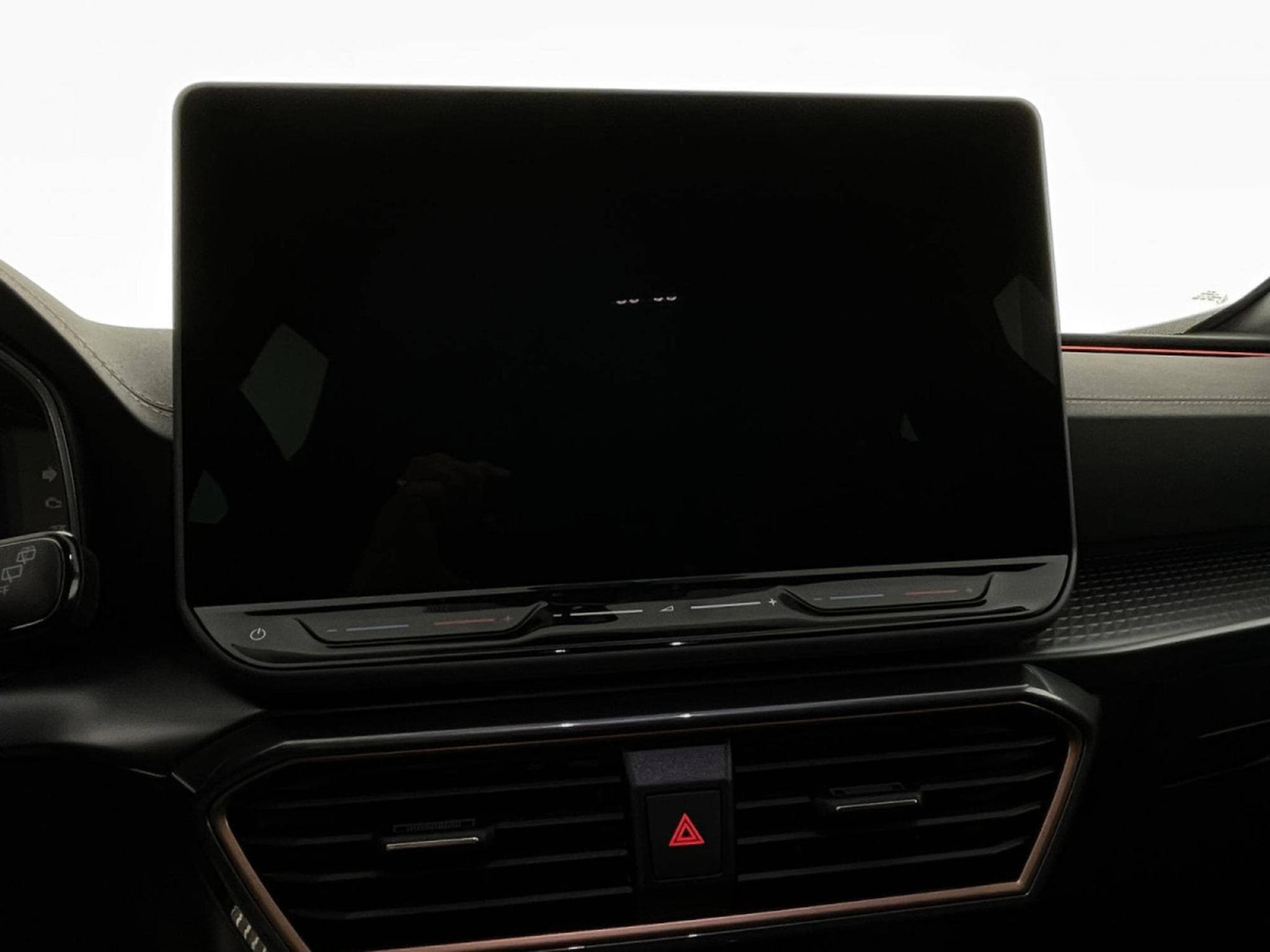 Cupra Formentor 2.0 TSI VZ 333 DSG 4 Drive (2025) - Photo 13