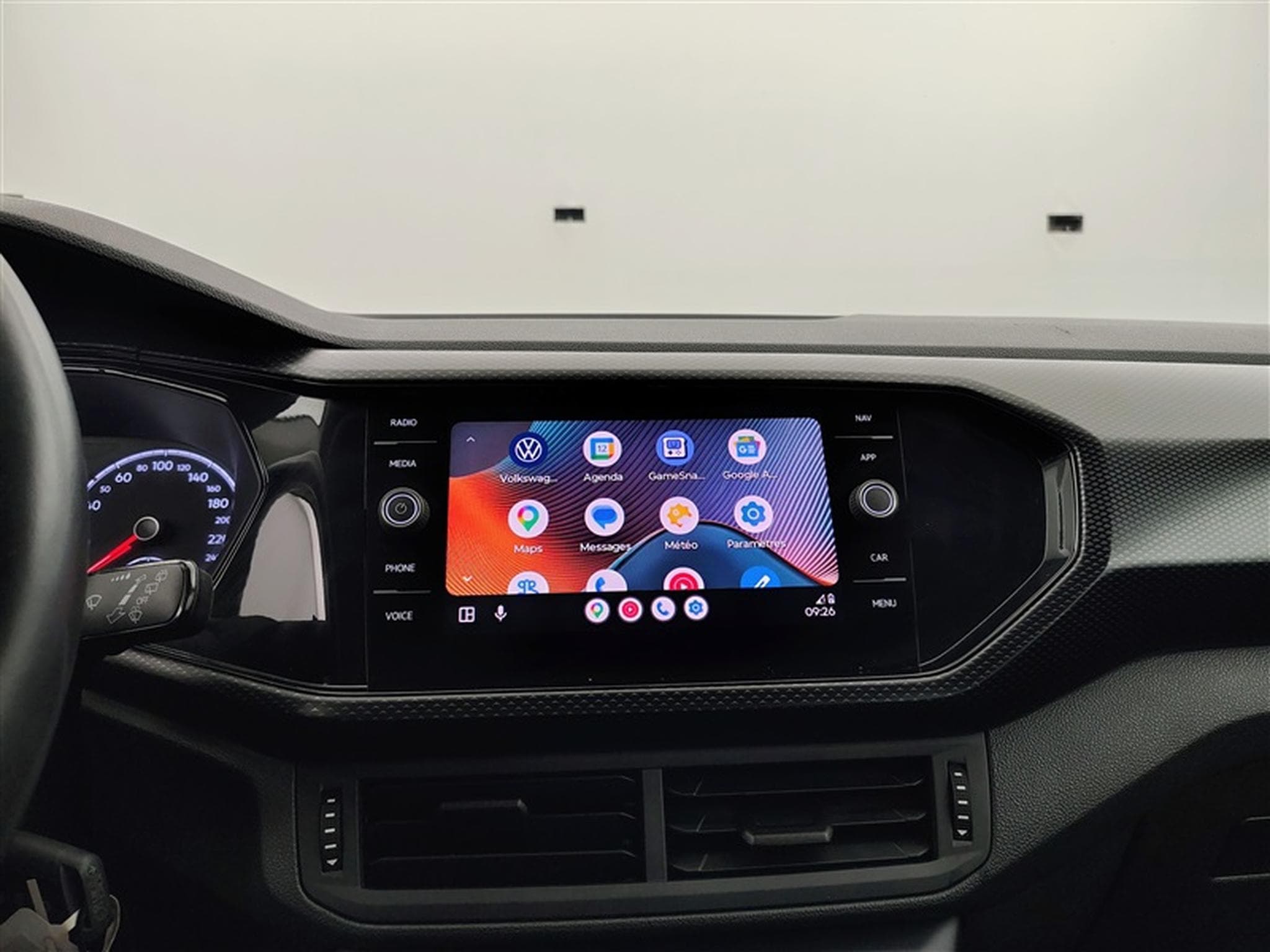 VW T-Cross 1.0 TSI Life DSG NAVI / CLIM / PDC AV-AR (2022) - Photo 20