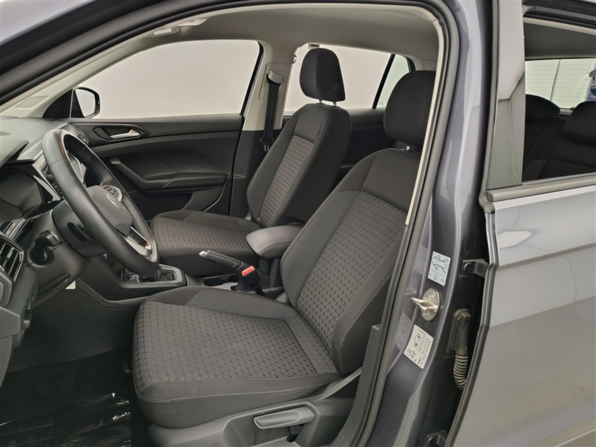 VW T-Cross 1.0 TSI Life DSG NAVI / CLIM / PDC AV-AR (2022) - Photo 7