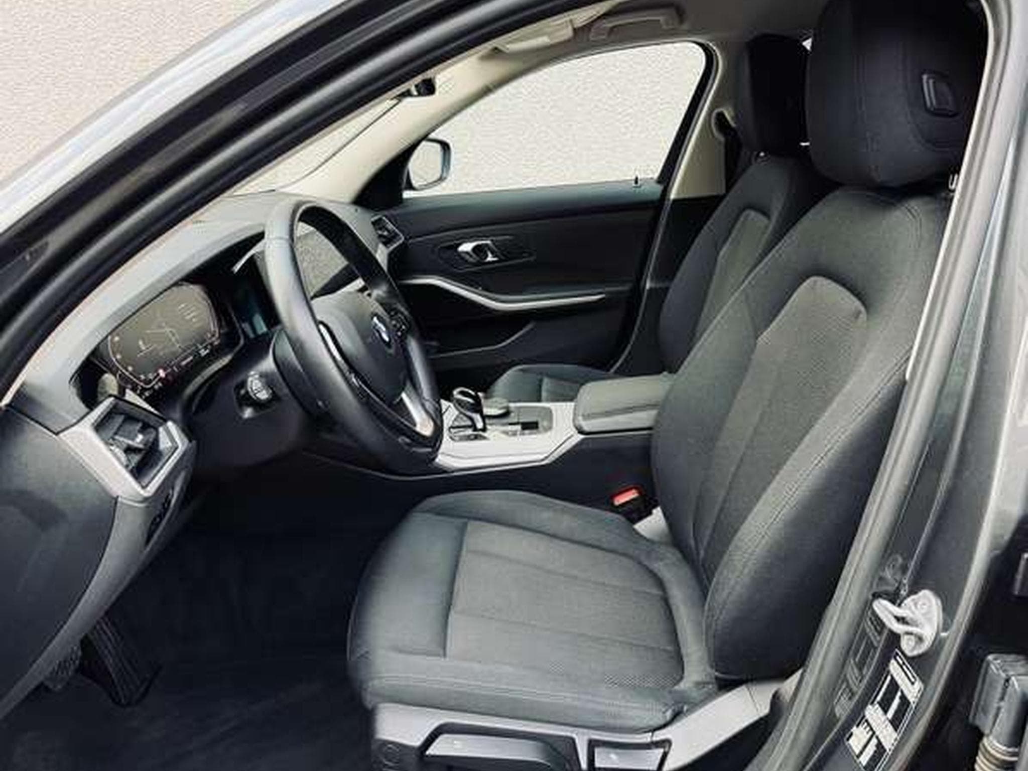BMW 318 Touring 318 dA Auto.// 12 Mois De Garantie ✅✅✅ (2022) - Photo 13