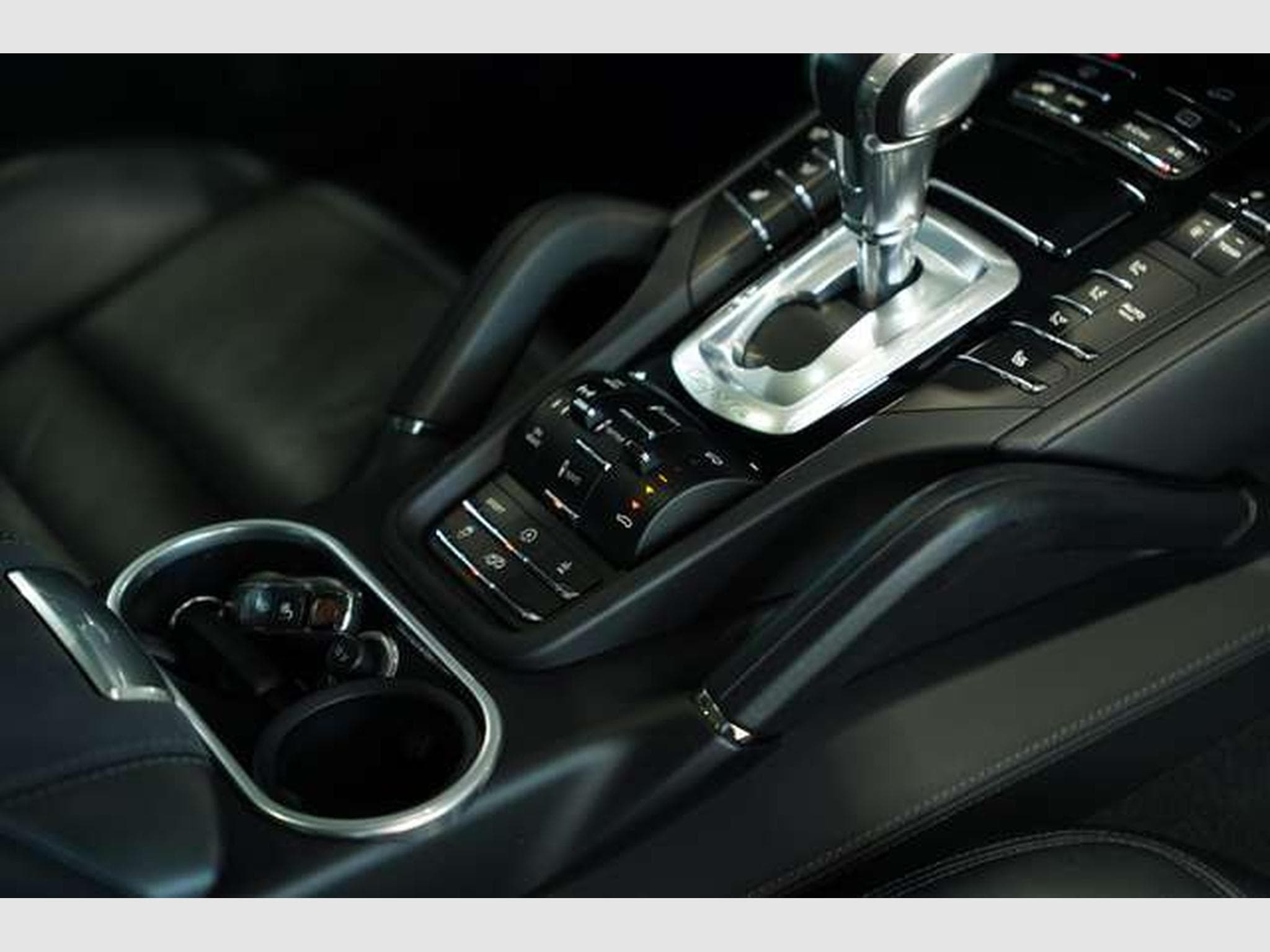 Porsche Cayenne GTS *21 *Chrono *Pano *LUFT *BOSE *PDLS (2014) - Photo 18