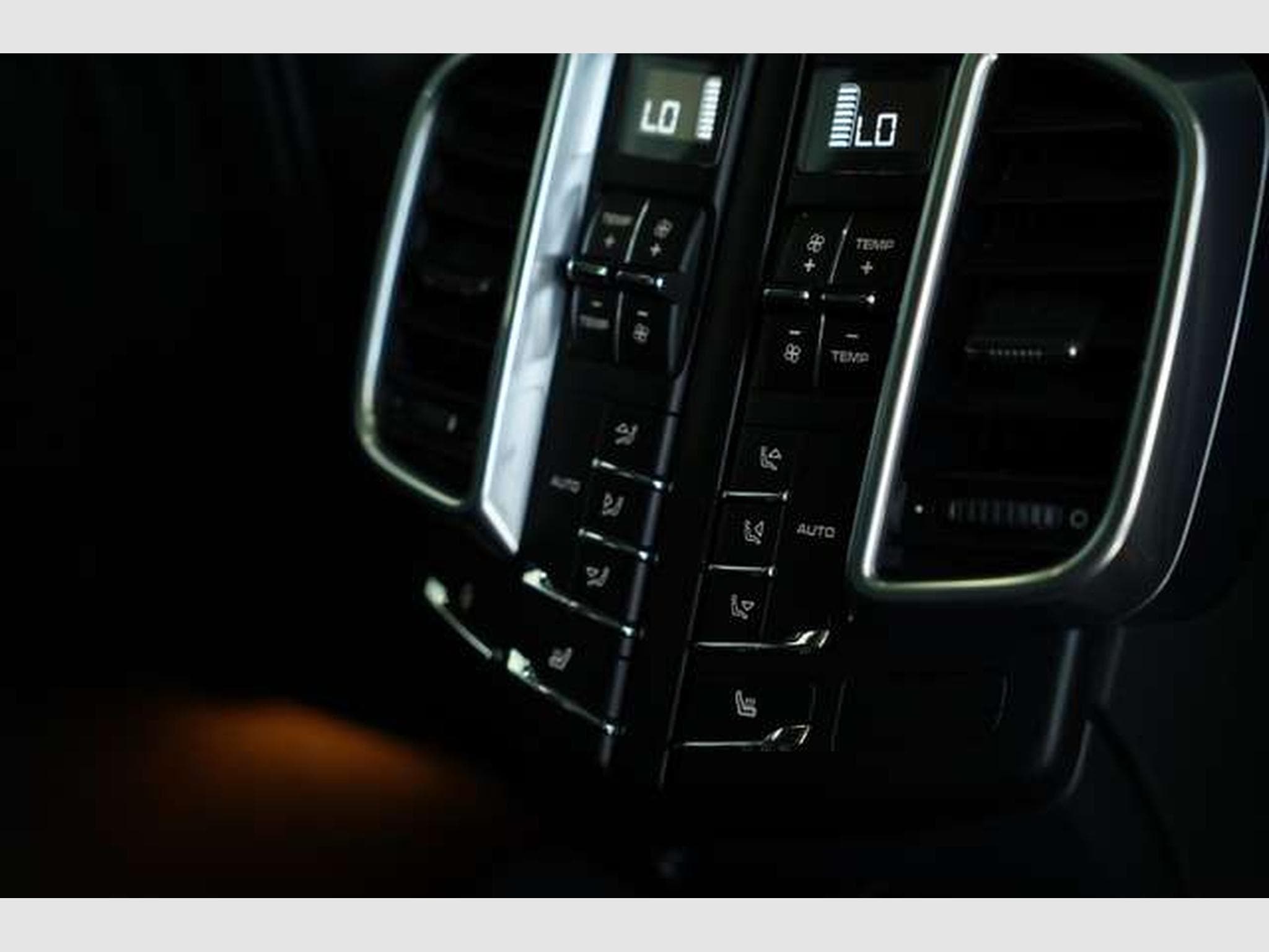 Porsche Cayenne GTS *21 *Chrono *Pano *LUFT *BOSE *PDLS (2014) - Photo 23