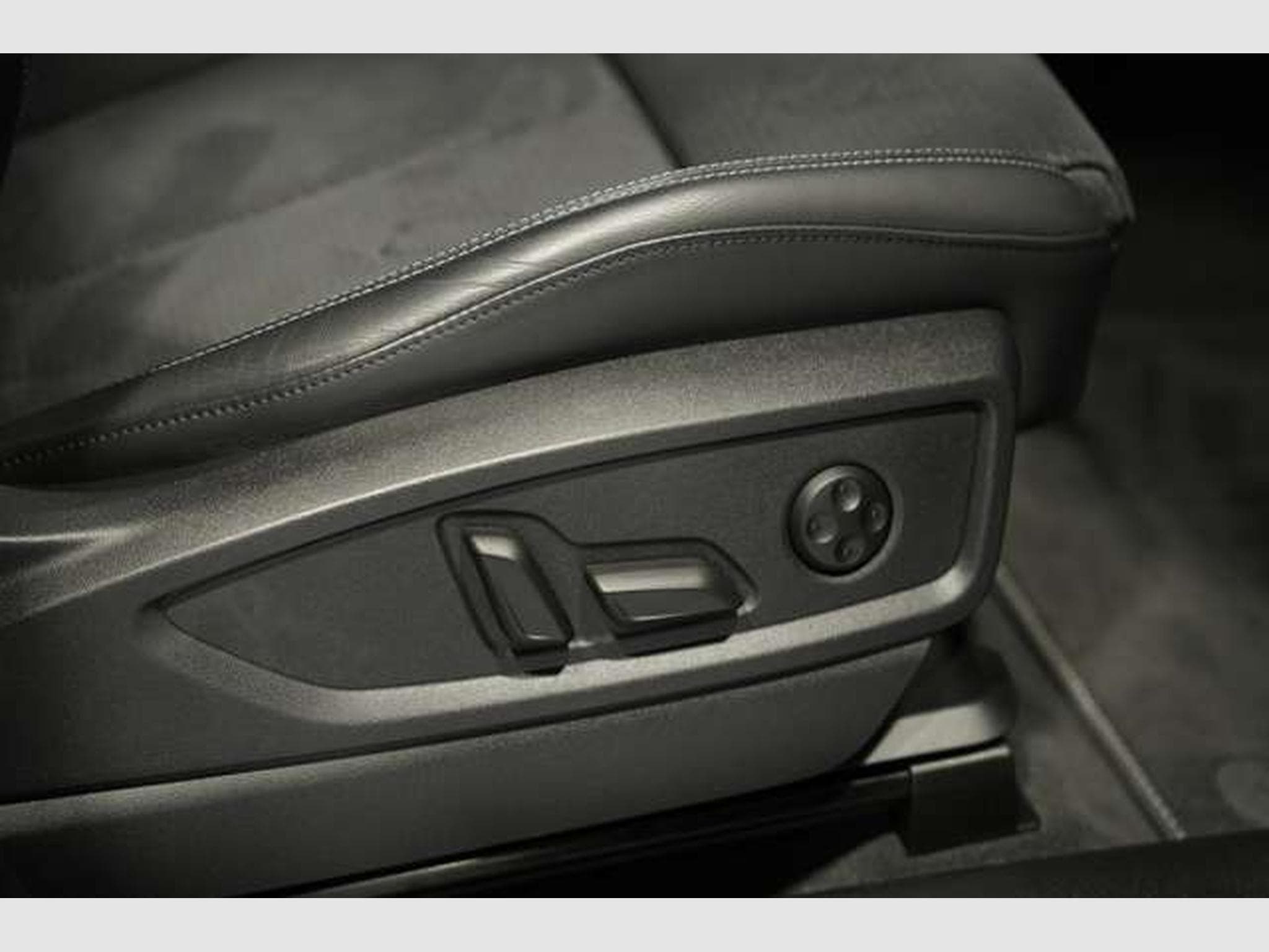 Audi Q5 55 TFSI e q S line *2.H *20 *Virtual *Matrix (2023) - Photo 16