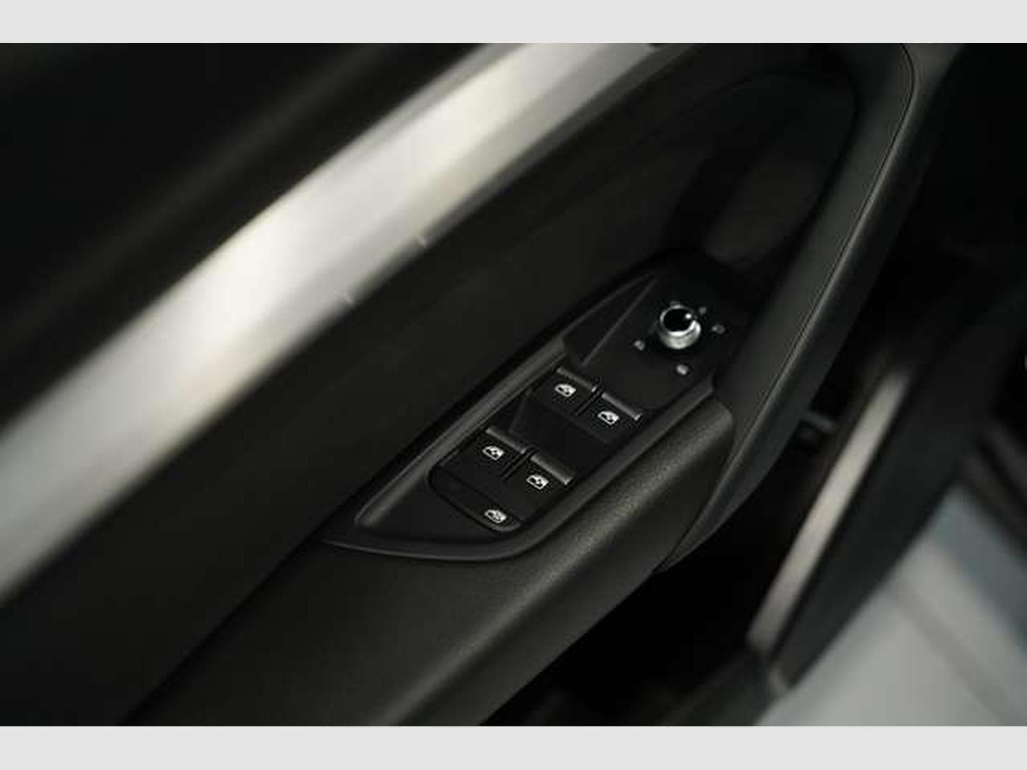 Audi Q5 55 TFSI e q S line *2.H *20 *Virtual *Matrix (2023) - Photo 24