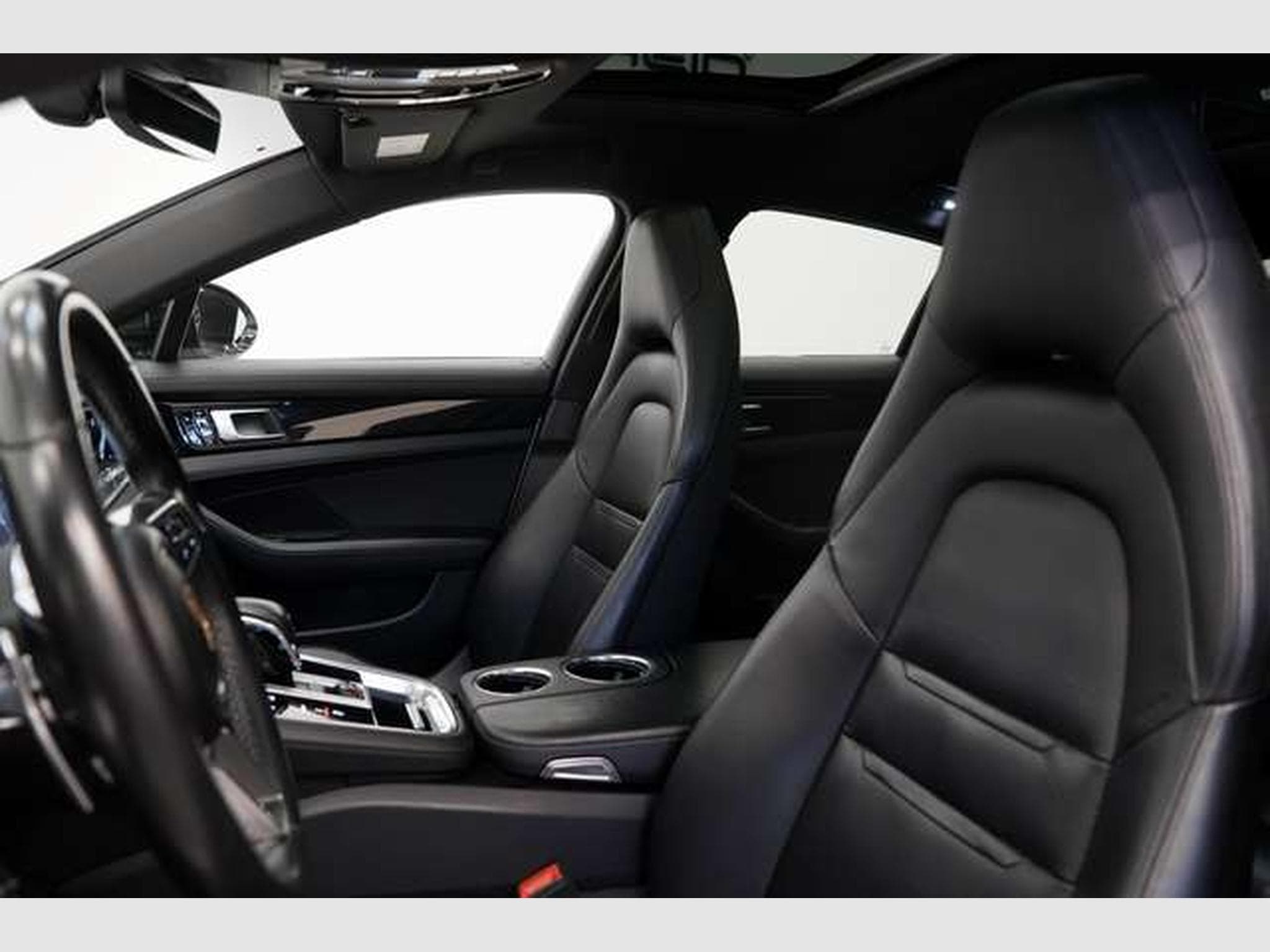 Porsche Panamera 4 *LUFT *BOSE*21Zoll *ACC *Pano *PDLS* (2017) - Photo 28