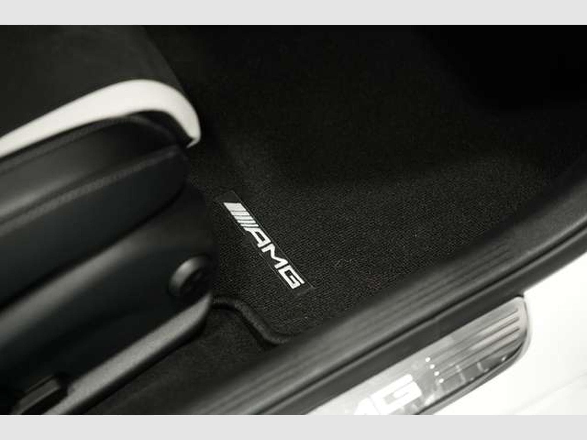 Mercedes C 63 AMG S Limousine *Perf-AGA *Perf-Sitze *Pano (2017) - Photo 35