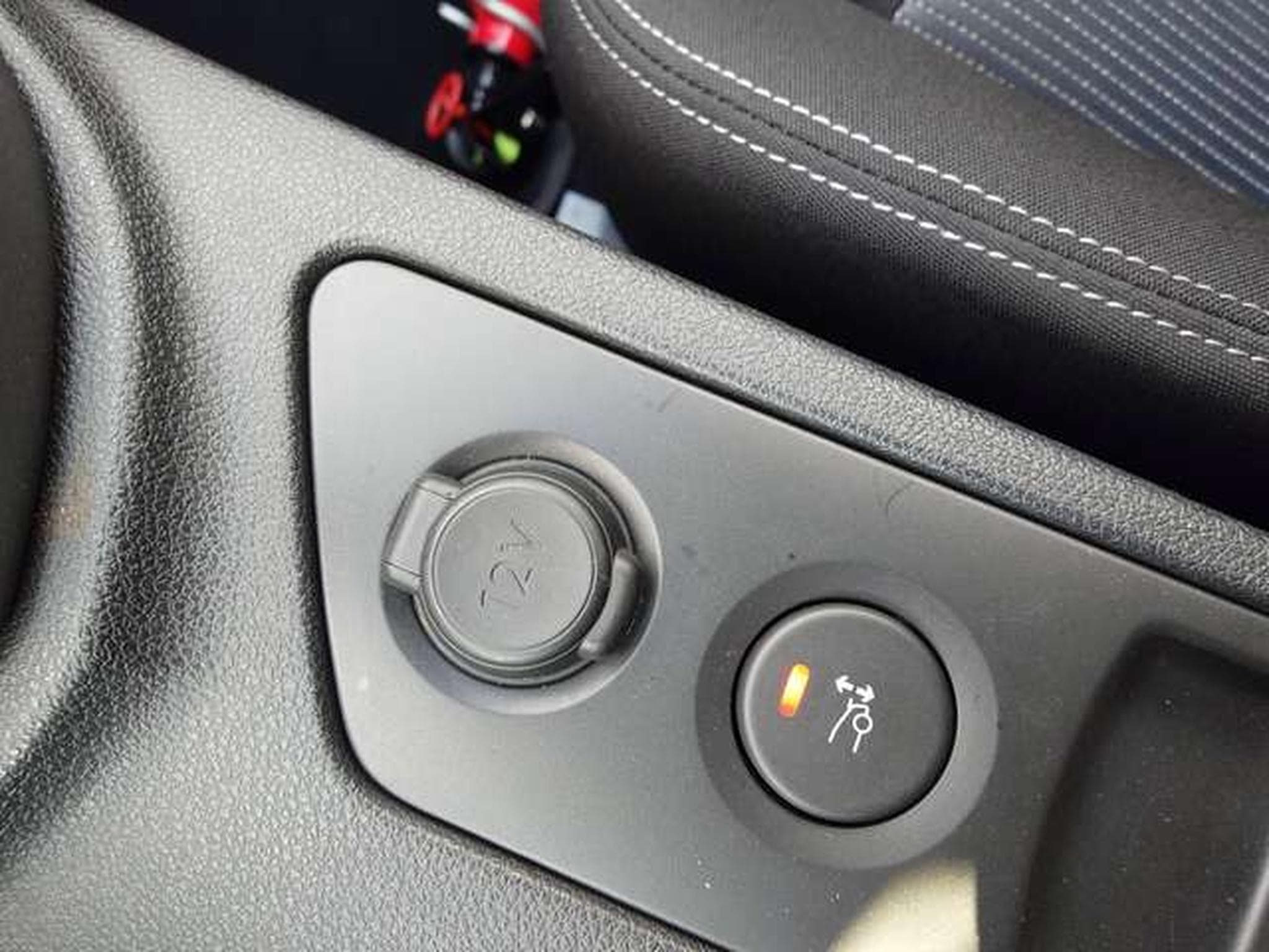 Peugeot RCZ RCZ 1.6 THP (2012) - Photo 11