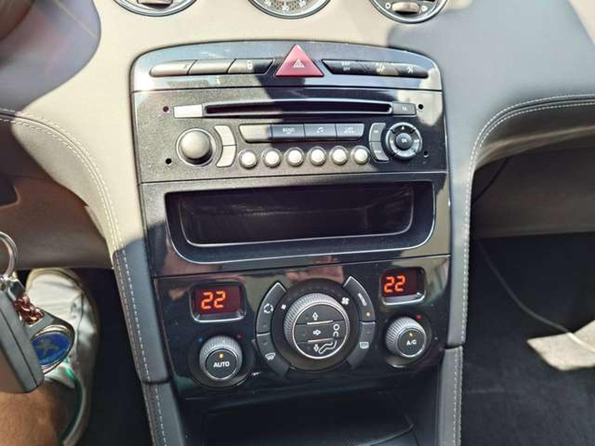 Peugeot RCZ RCZ 1.6 THP (2012) - Photo 9