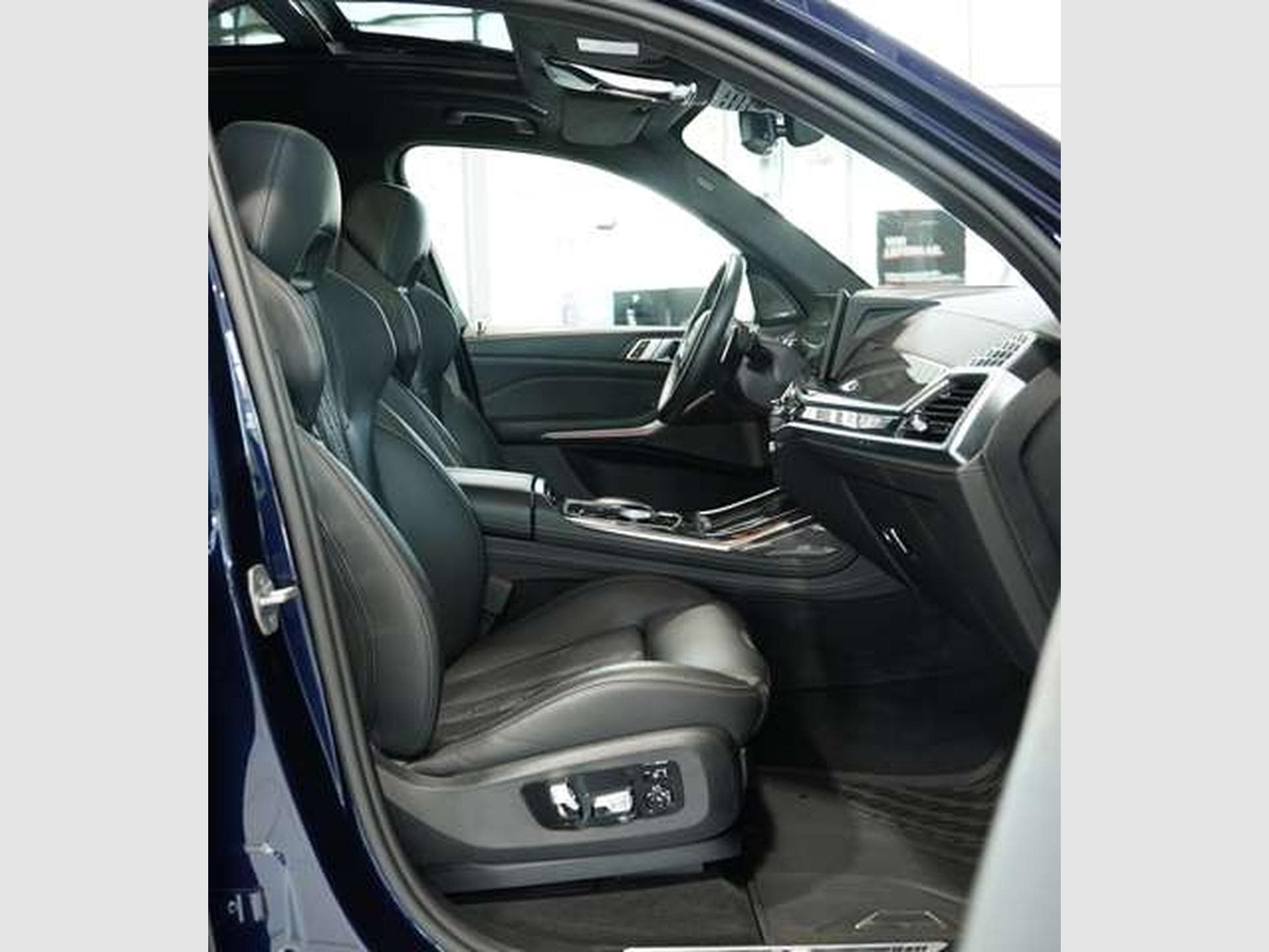 BMW X7 xD 40 d M Sport Pro 2H *22 *SkyLounge*Schale (2025) - Photo 16