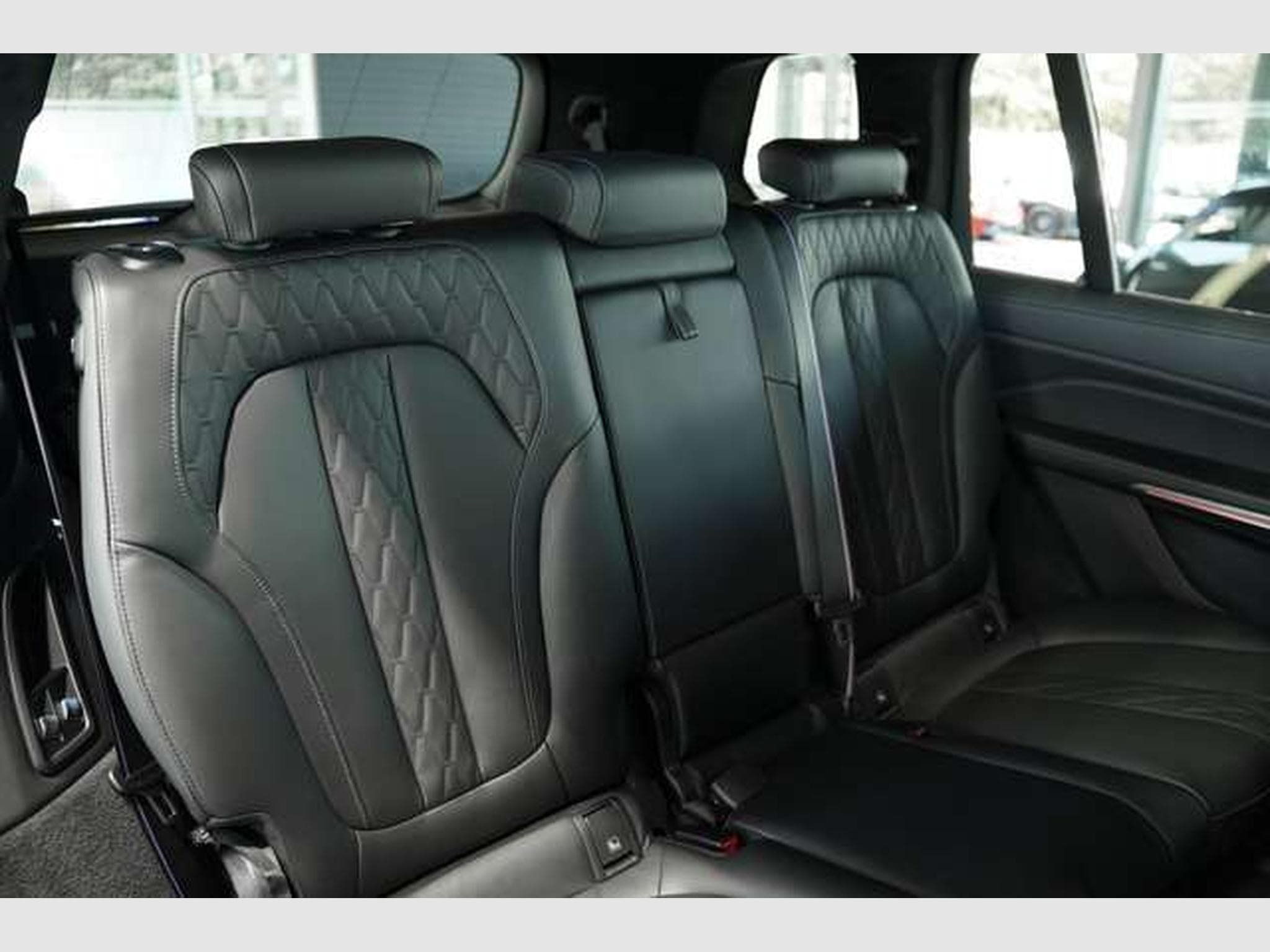 BMW X7 xD 40 d M Sport Pro 2H *22 *SkyLounge*Schale (2025) - Photo 25
