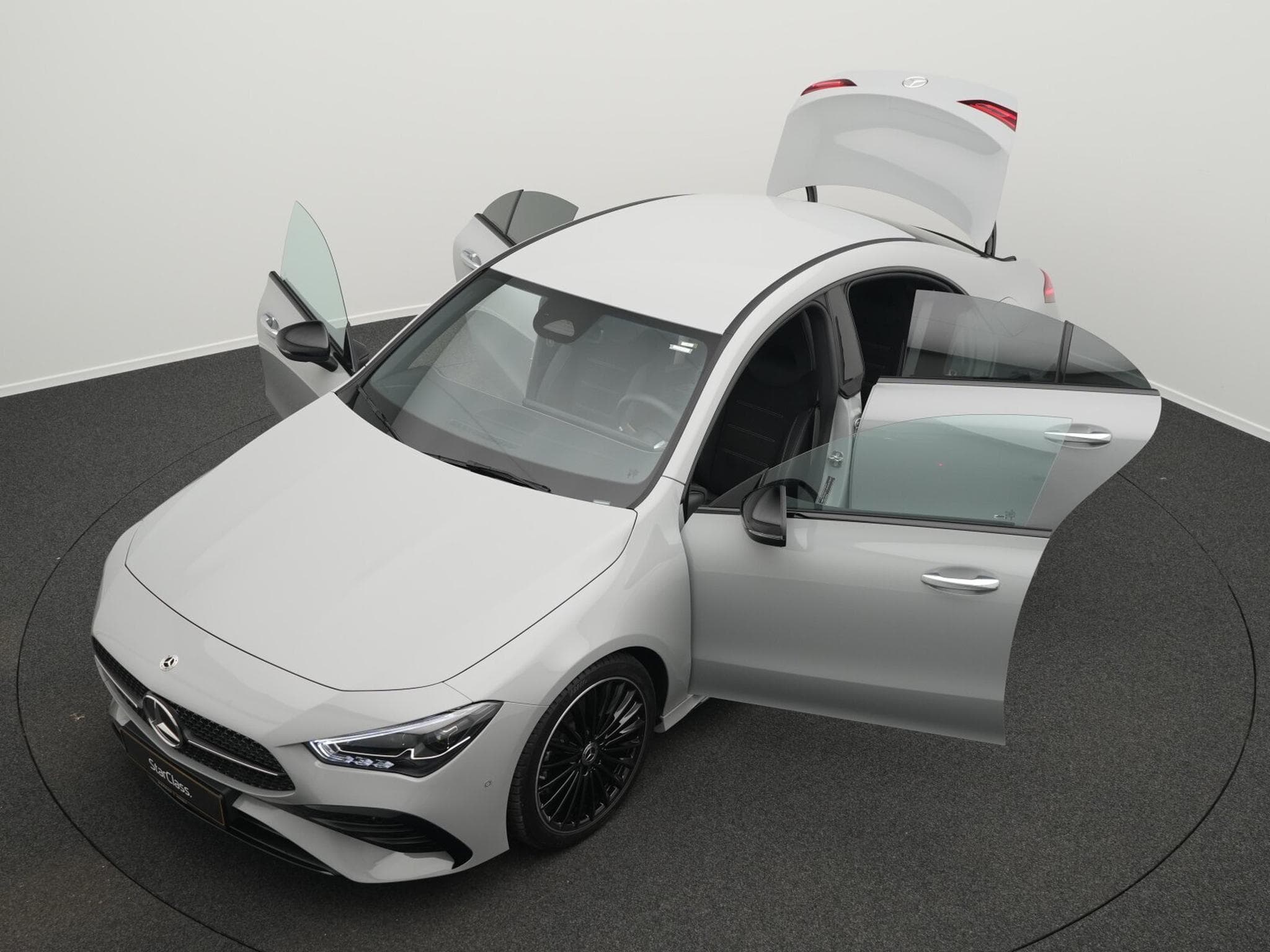 Mercedes CLA 200 AMG-Line Cpe Multi+Night+Kamera+19" (2025) - Photo 11