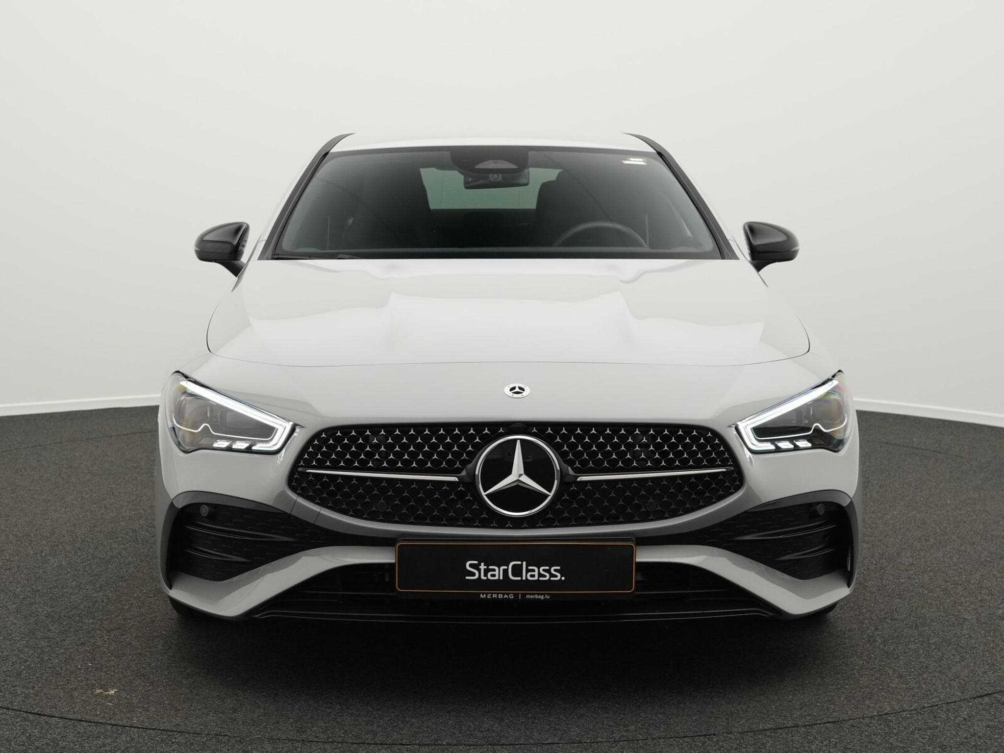 Mercedes CLA 200 AMG-Line Cpe Multi+Night+Kamera+19" (2025) - Photo 2