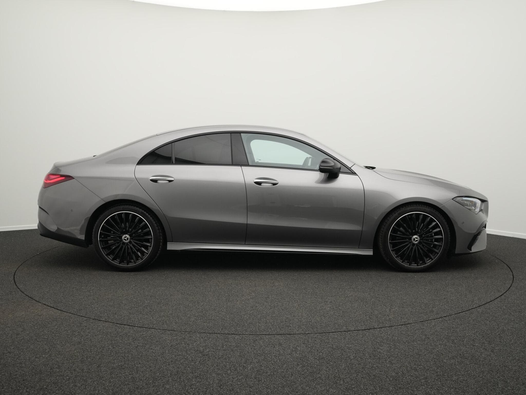 Mercedes CLA 200 AMG-Line Cpe Multi+Kamera+Night+19" (2025) - Photo 5