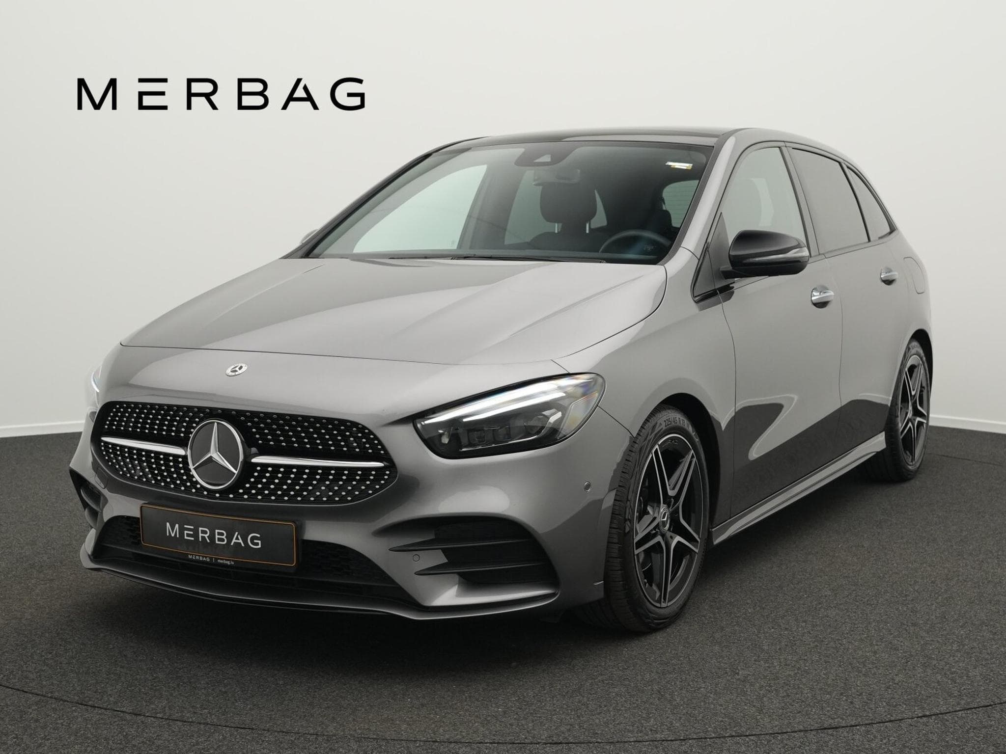 Mercedes B 200 d AMG-Line Night+Multi+Keyless (2019) - Photo 1
