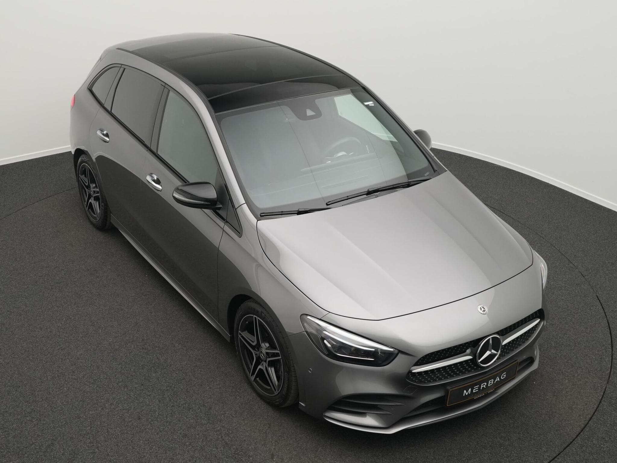 Mercedes B 200 d AMG-Line Night+Multi+Keyless (2019) - Photo 10
