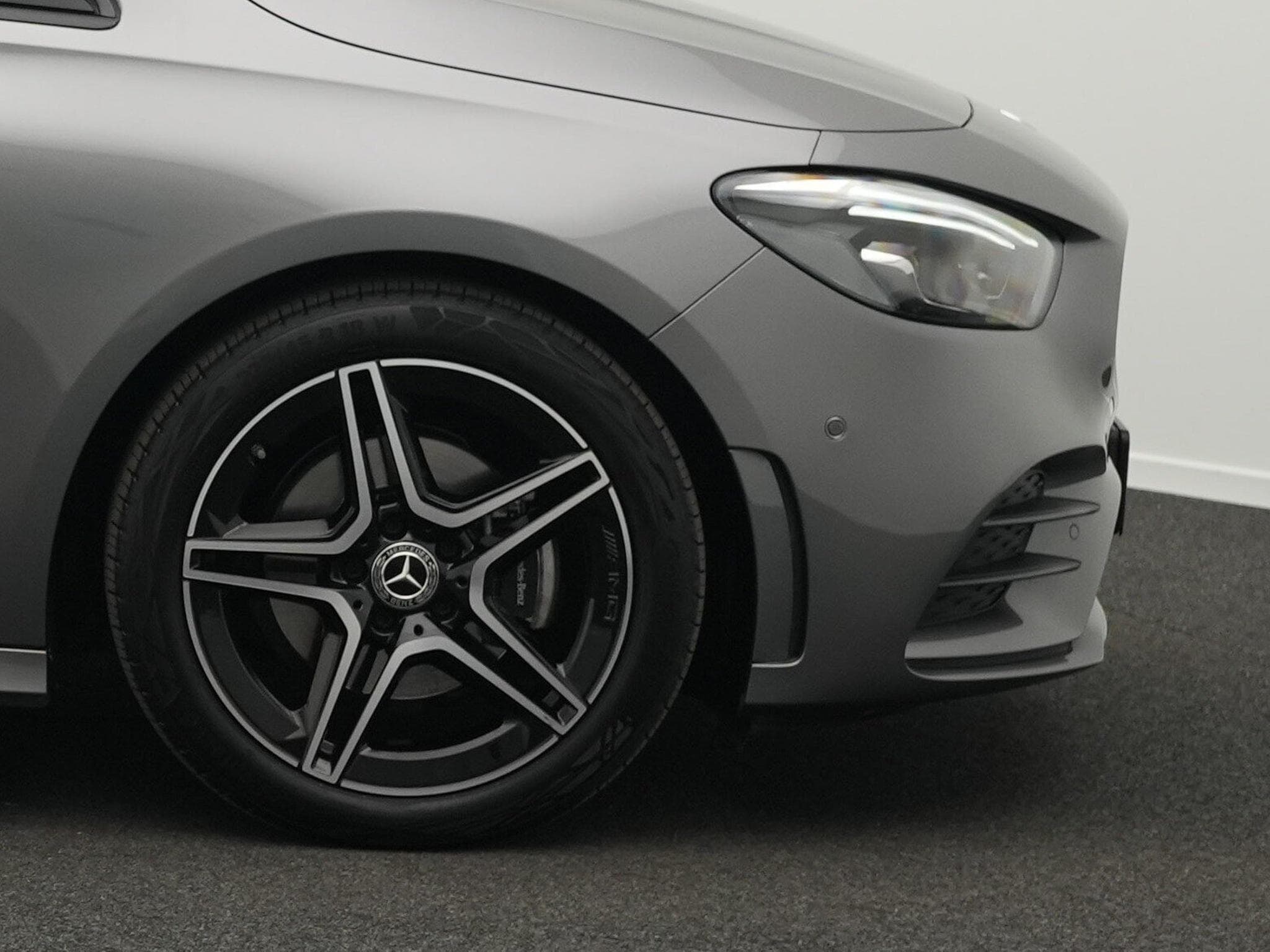 Mercedes B 200 d AMG-Line Night+Multi+Keyless (2019) - Photo 6