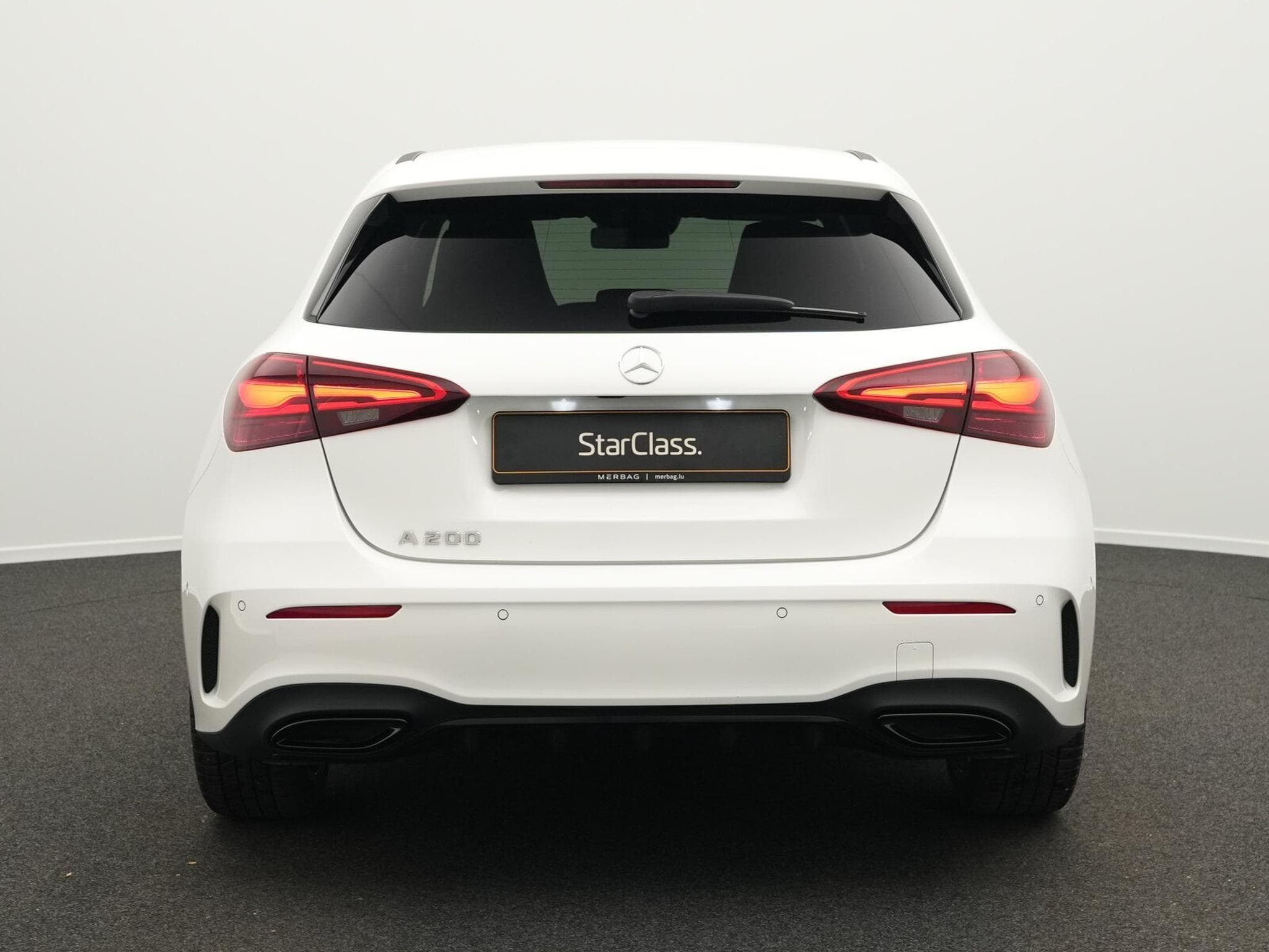 Mercedes A 200 AMG-Line Multi+Kamera+Night+19" (2025) - Photo 4