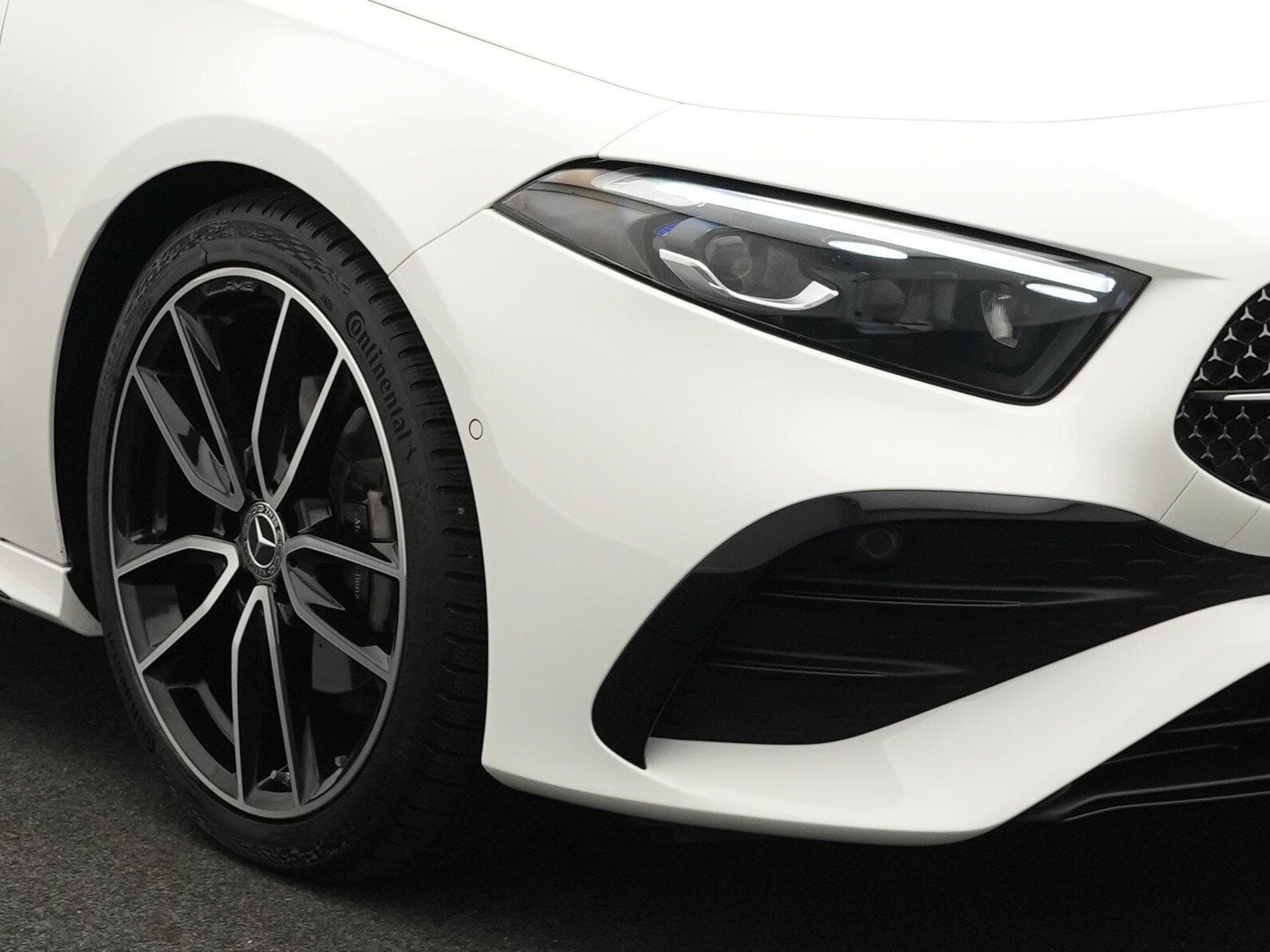 Mercedes A 200 AMG-Line Multi+Kamera+Night+19" (2025) - Photo 7